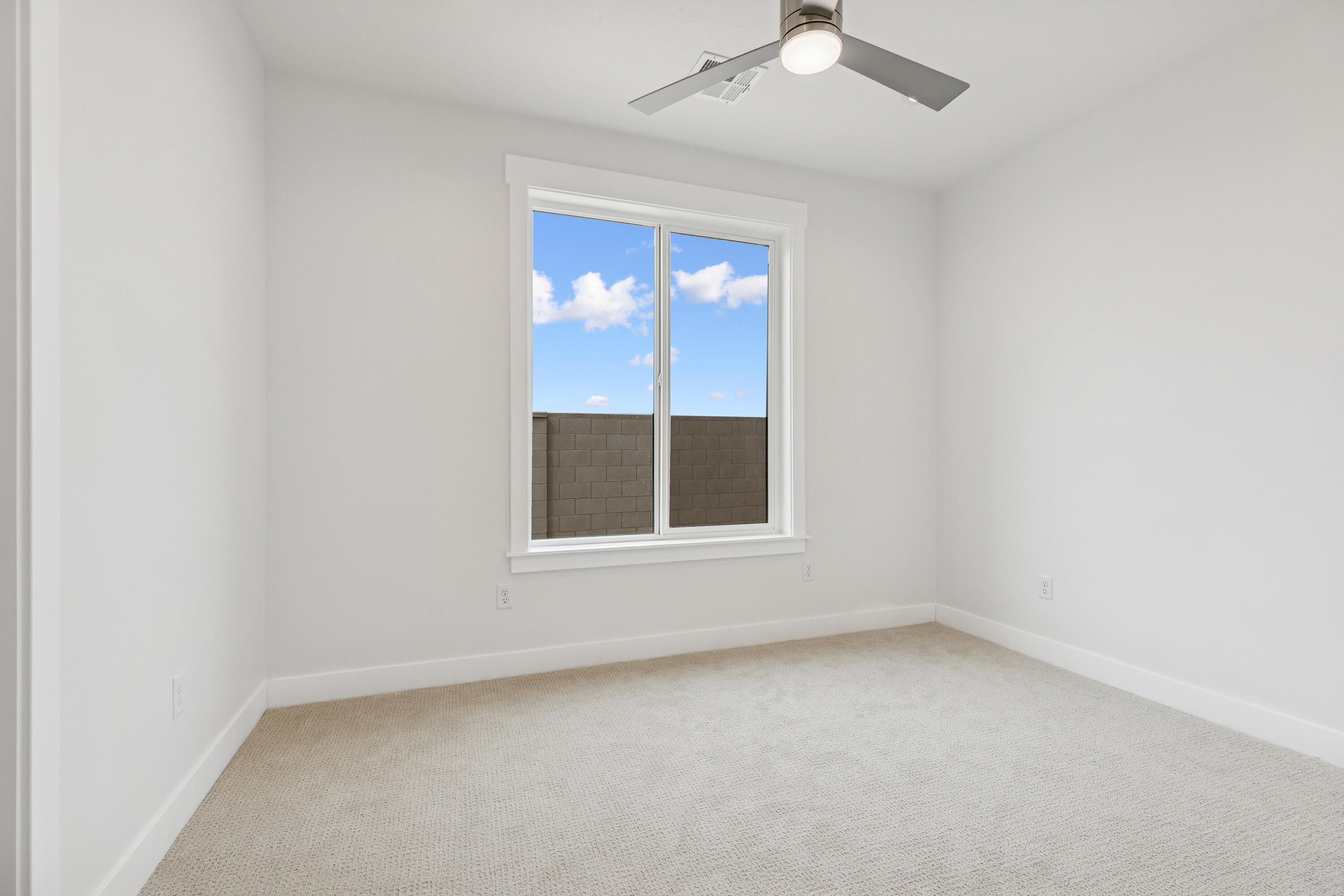 RED SLATE ESTATES - Residential