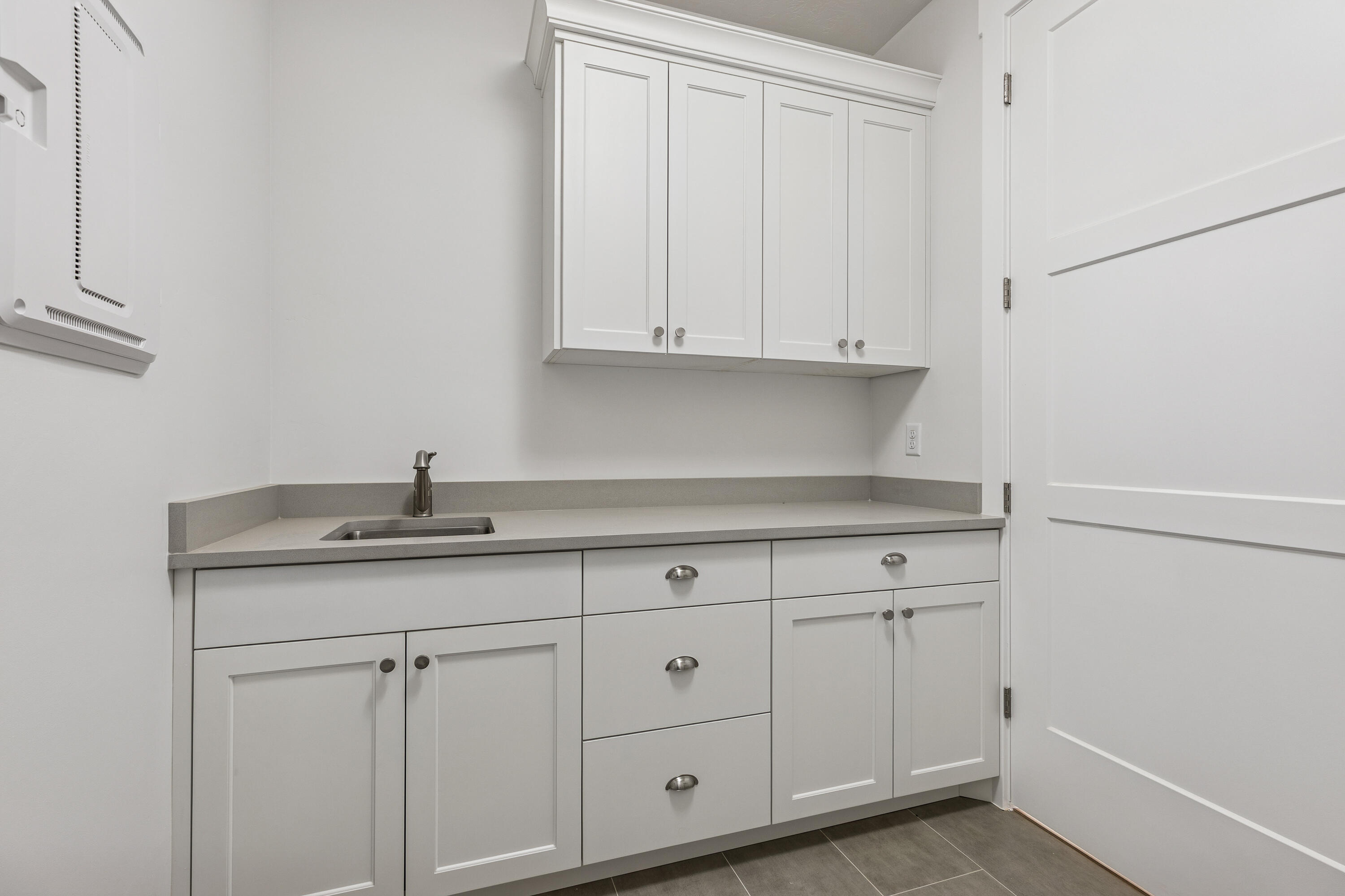 RED SLATE ESTATES - Residential