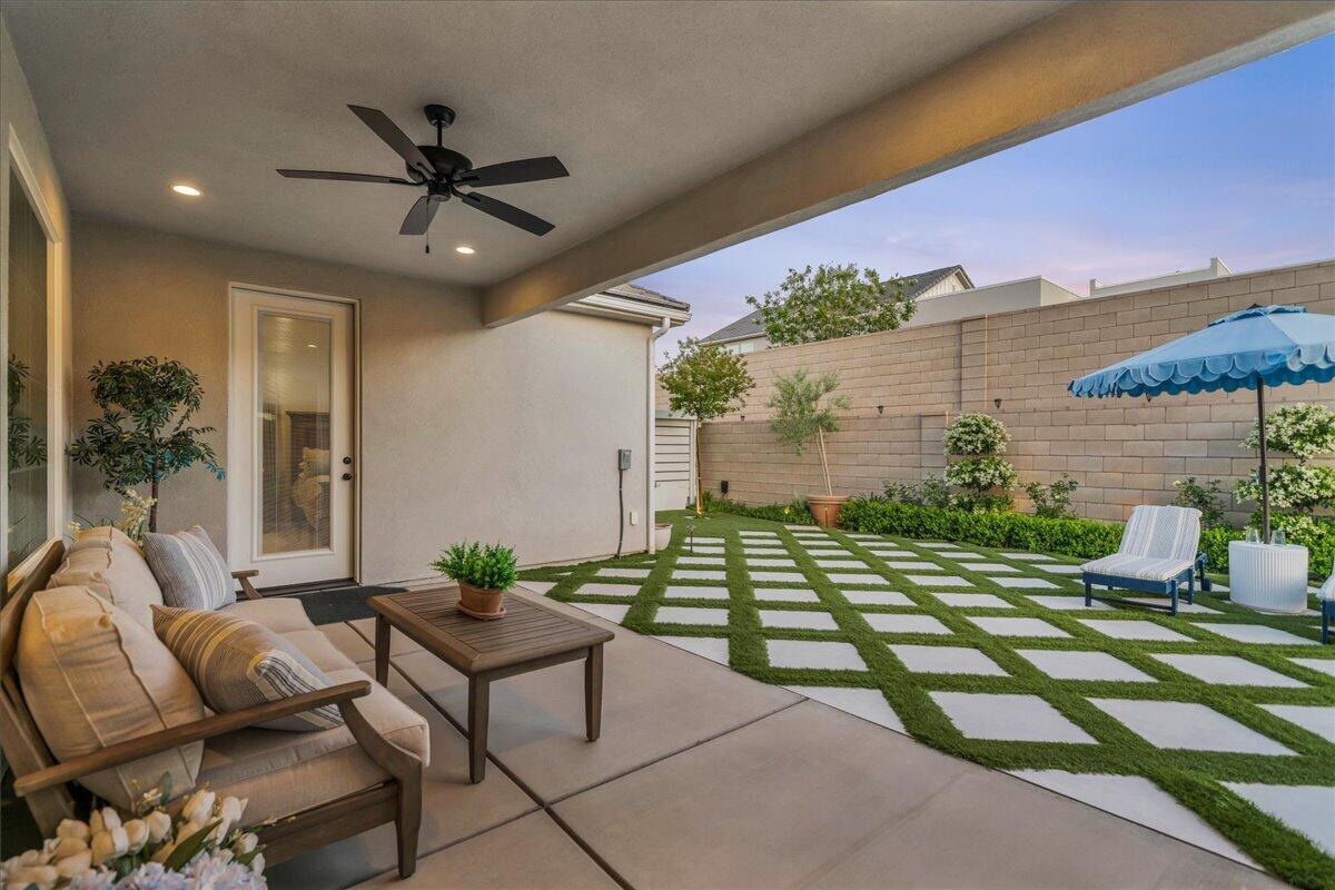DESERT COLOR SAGE HAVEN - Residential