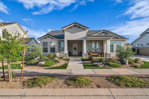 Tiny photo for 711 W Juniper Hill DR, Saint George, UT 84790 (MLS # 26-271871)