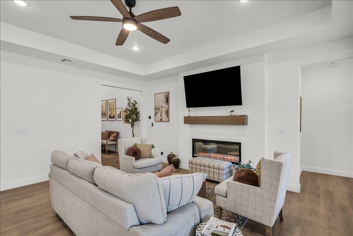 DESERT COLOR SAGE HAVEN - Residential