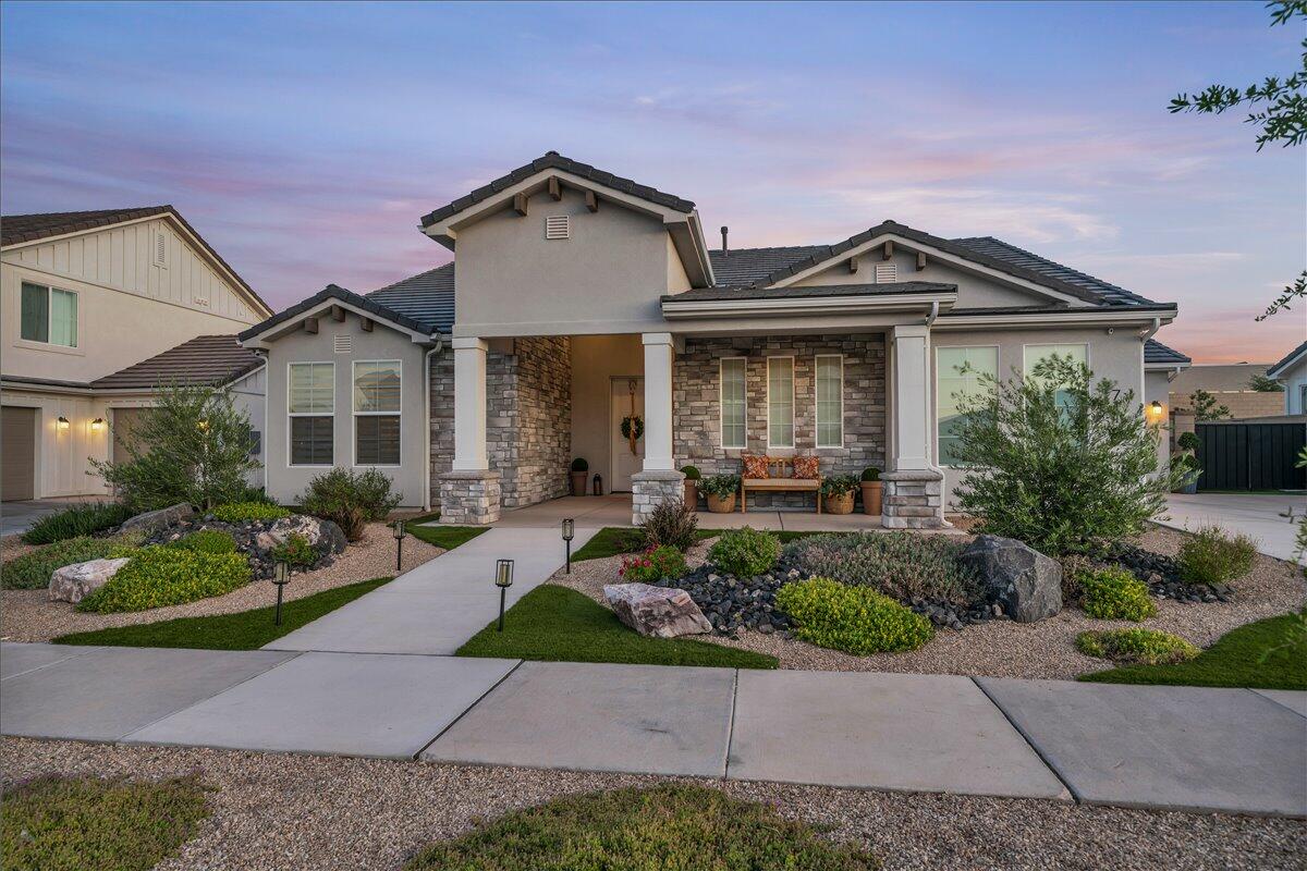 DESERT COLOR SAGE HAVEN - Residential
