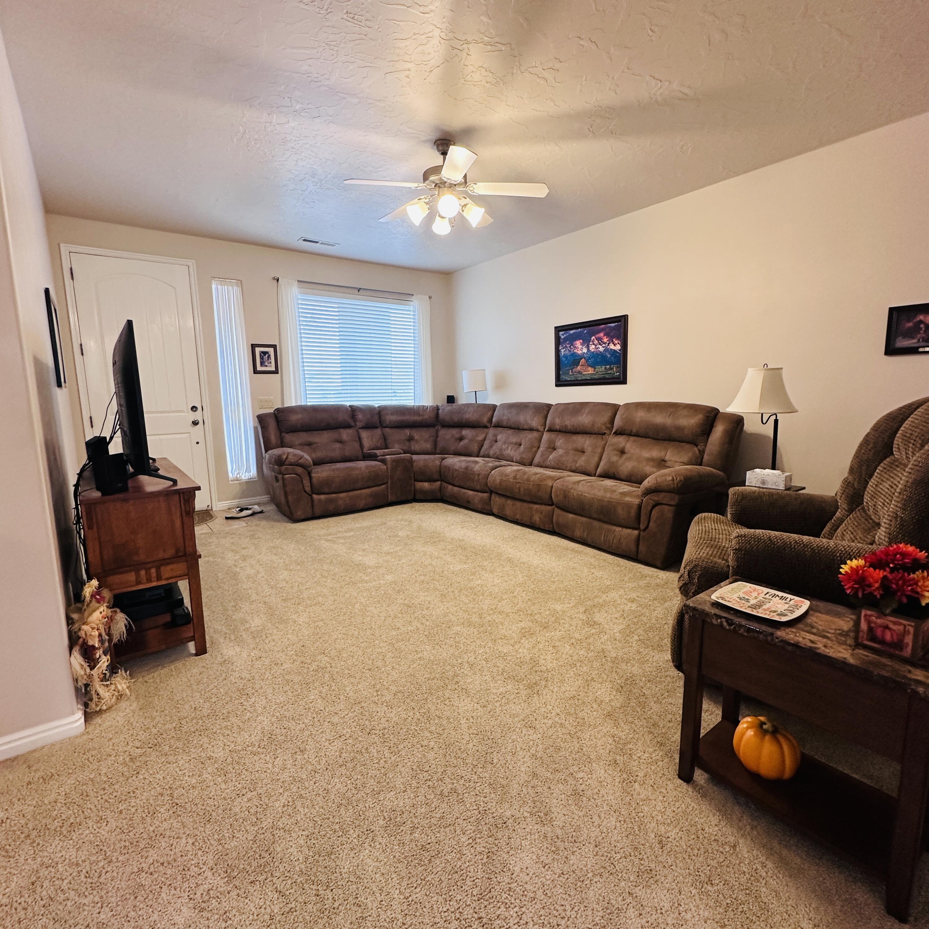 CANYON RIDGE - Residential