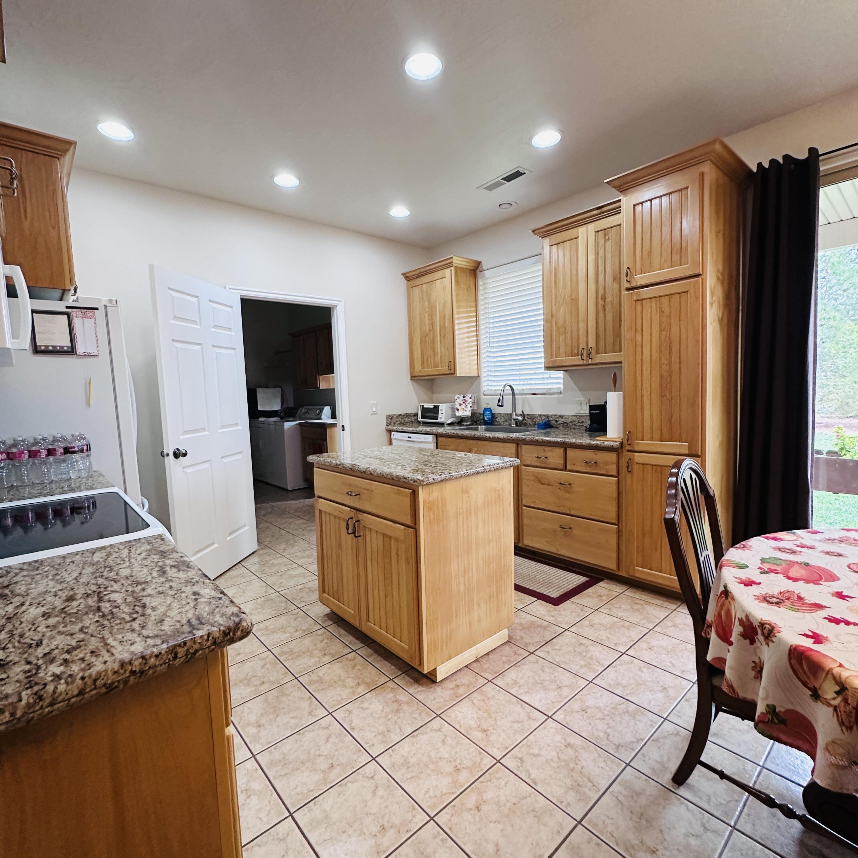 CANYON RIDGE - Residential