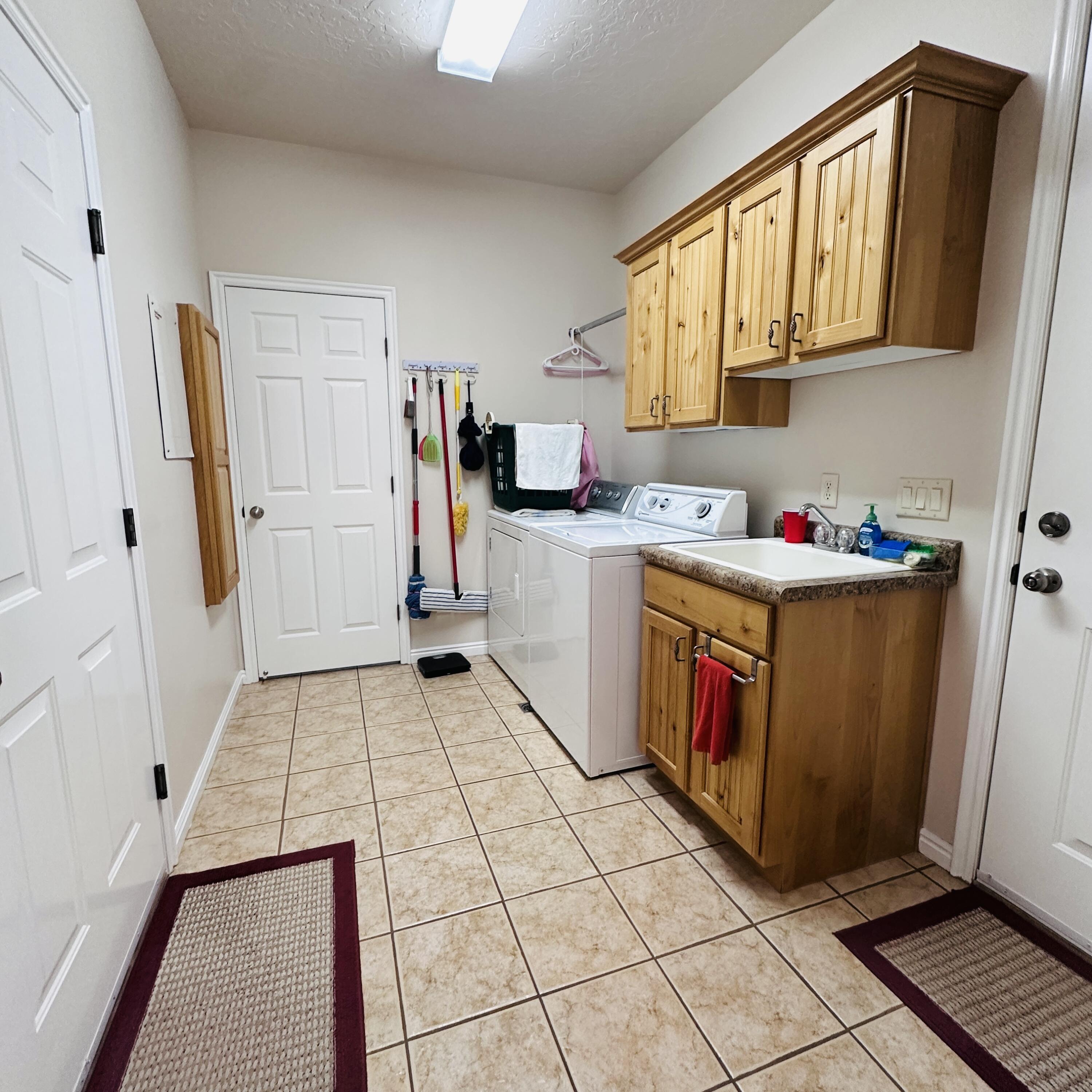 CANYON RIDGE - Residential