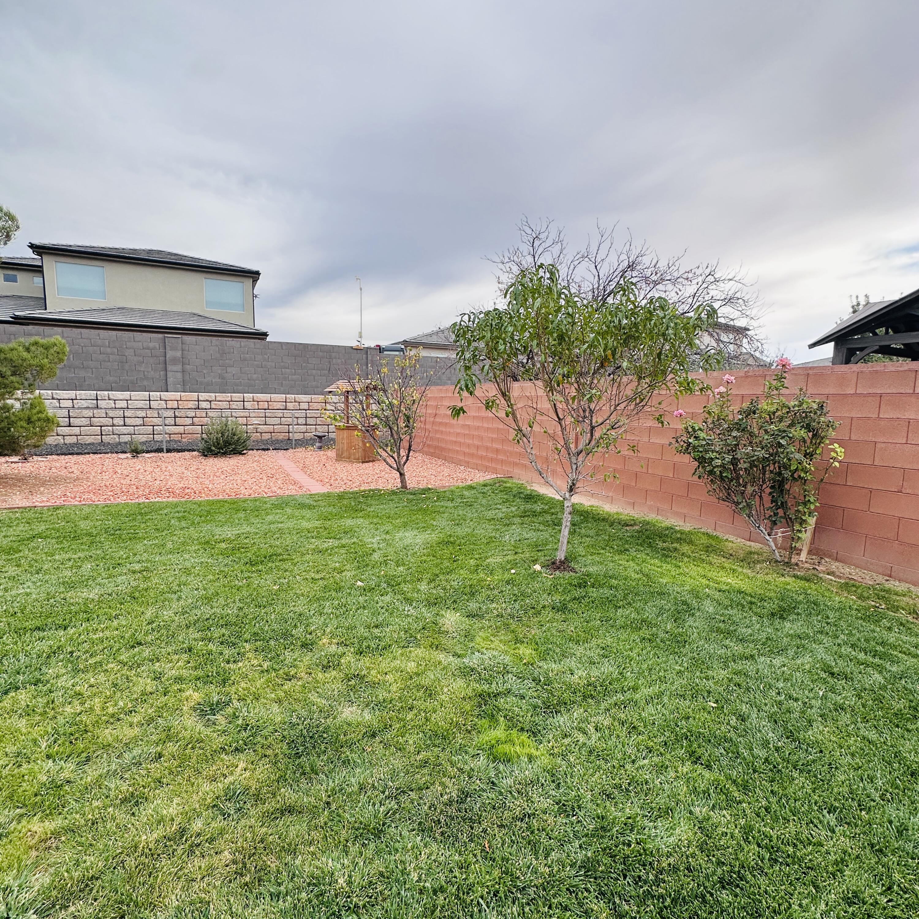 CANYON RIDGE - Residential