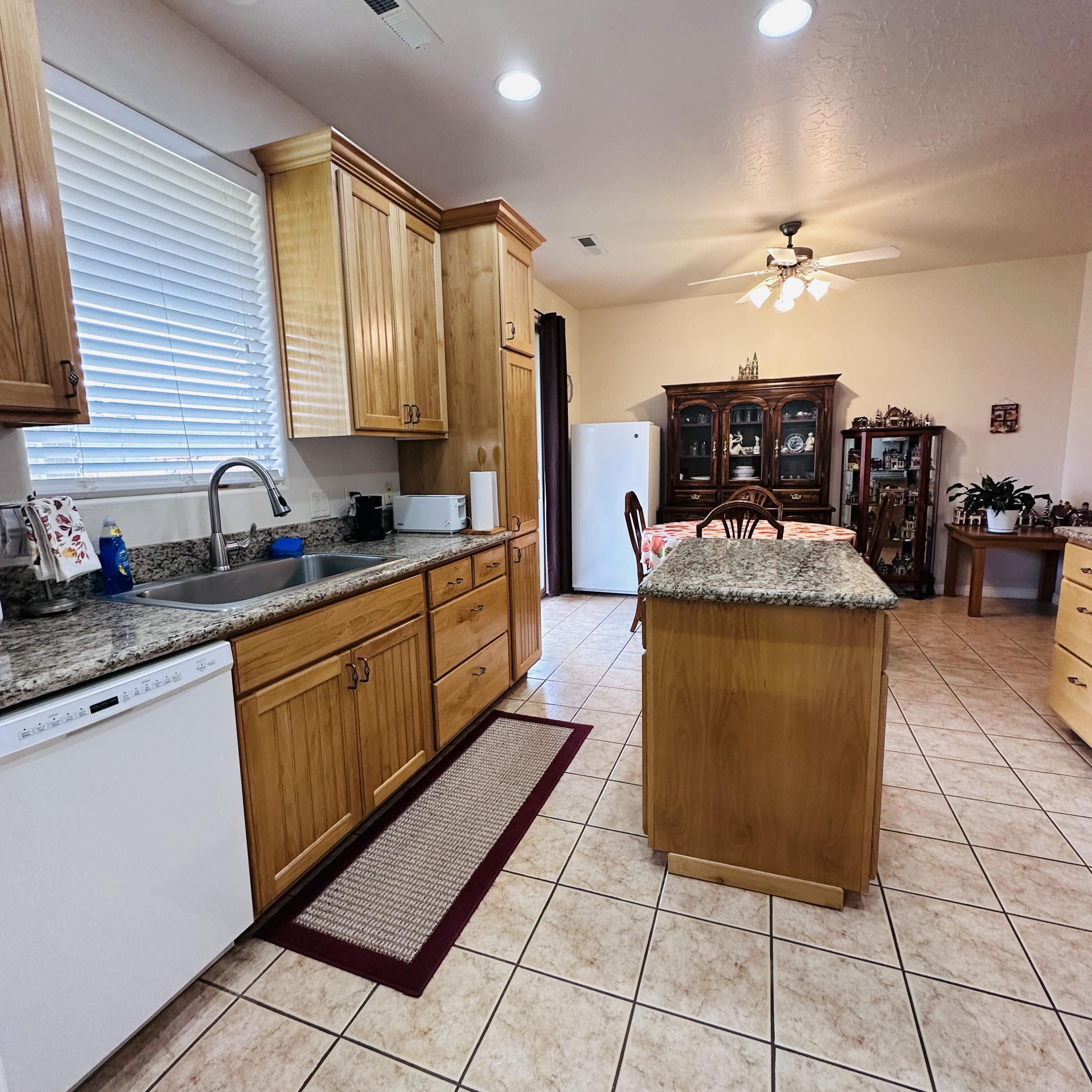 CANYON RIDGE - Residential