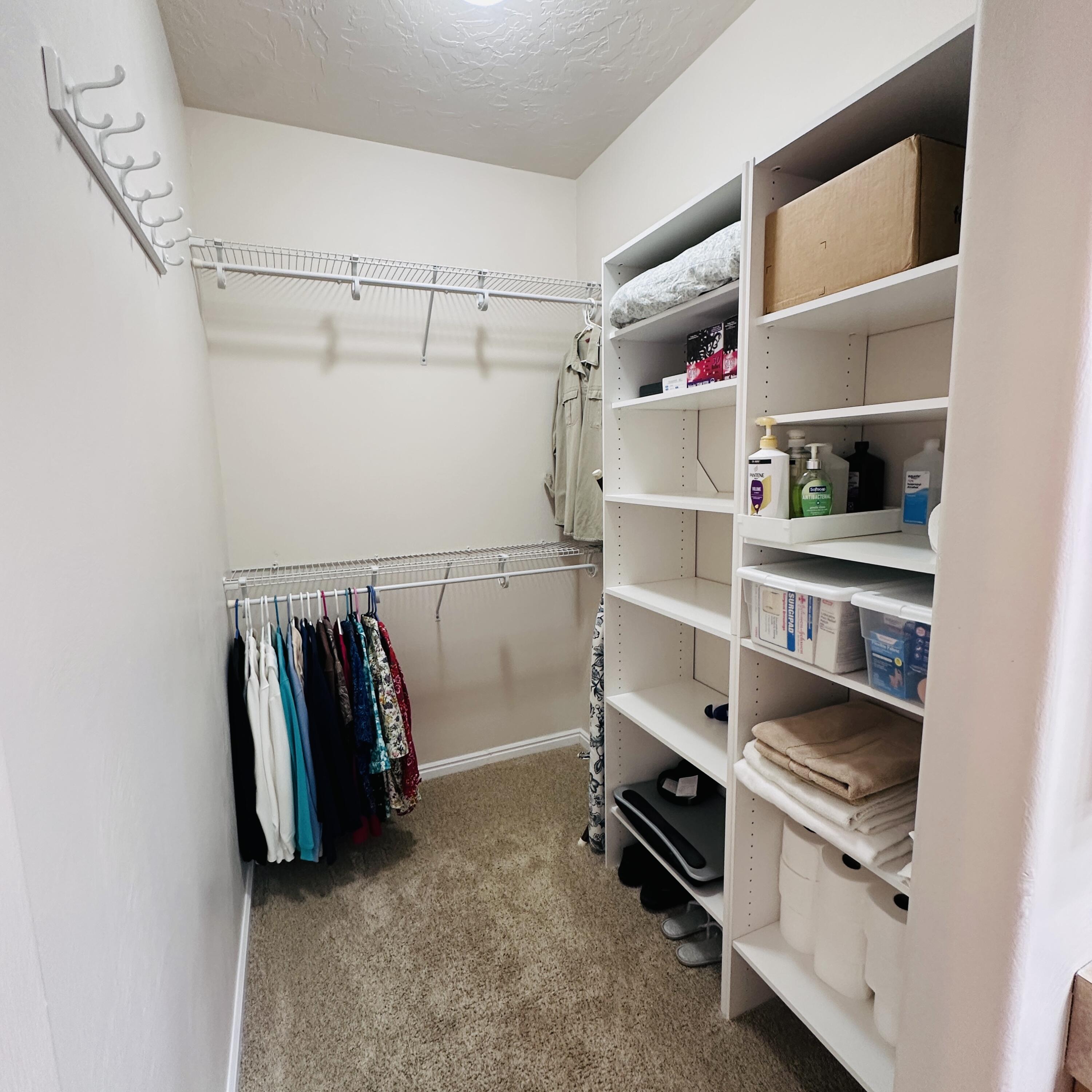 CANYON RIDGE - Residential