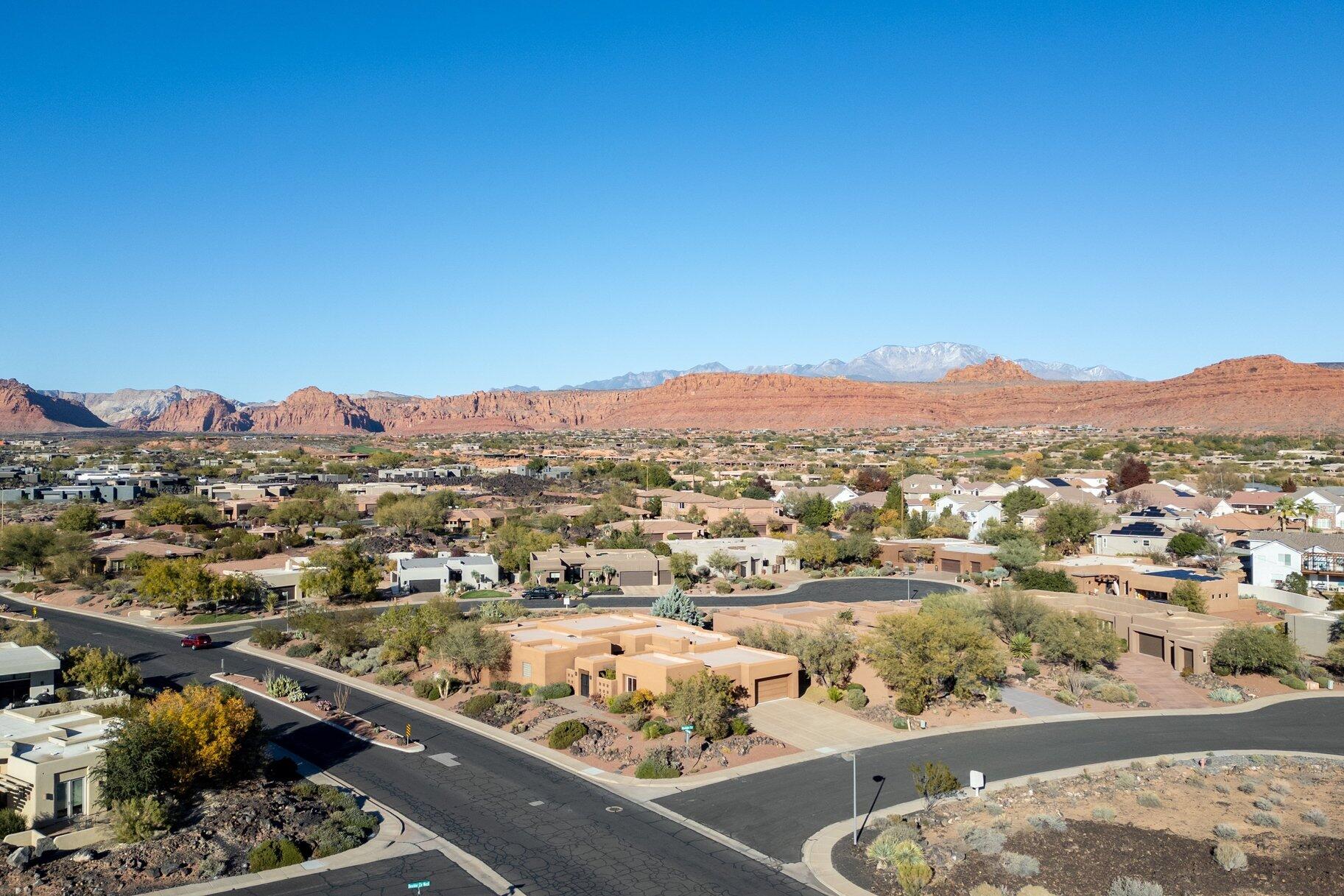 LAVA COVE AT ENTRADA - Residential