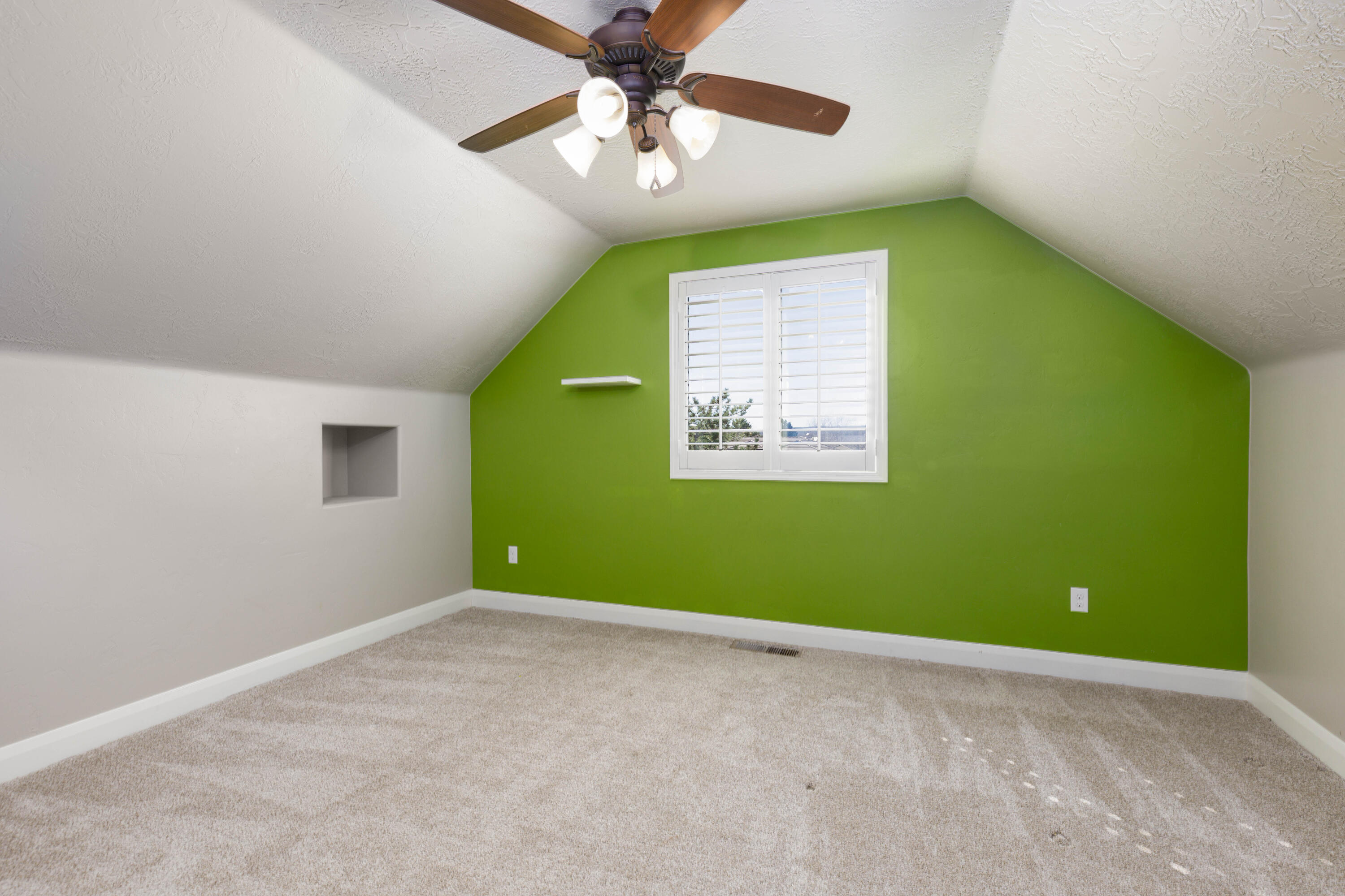 CANYON TRAILS AT DAMMERON VALLEY - Residential