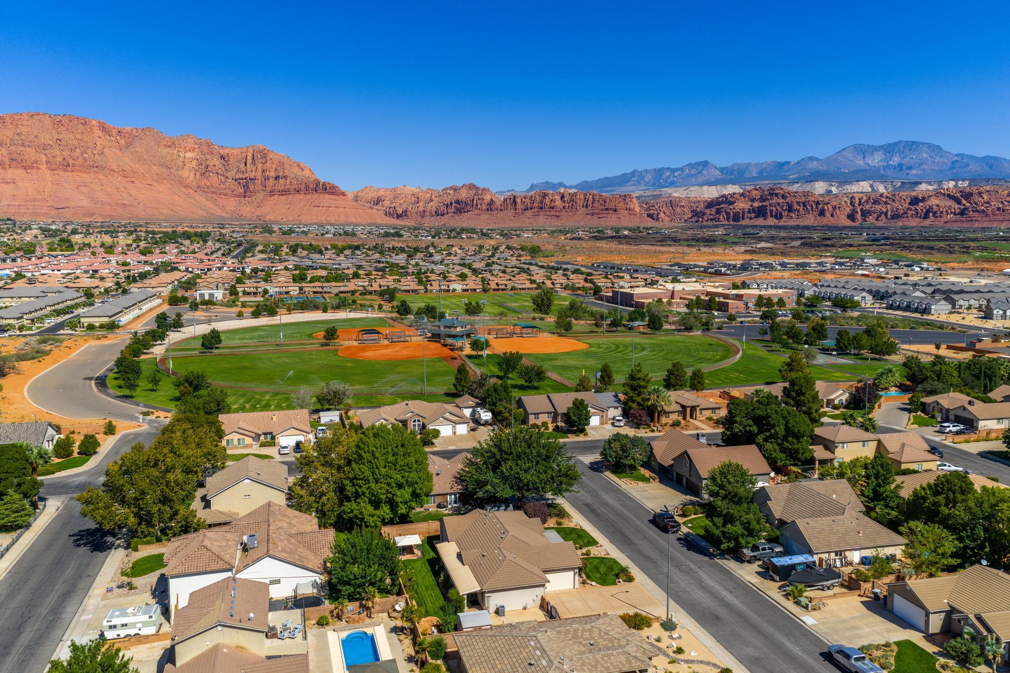 HEIGHTS WEST - Residential