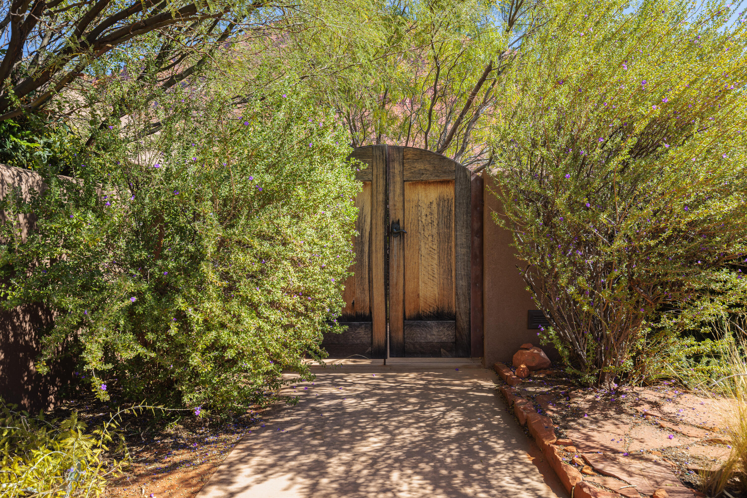 TAVIAWK - Residential