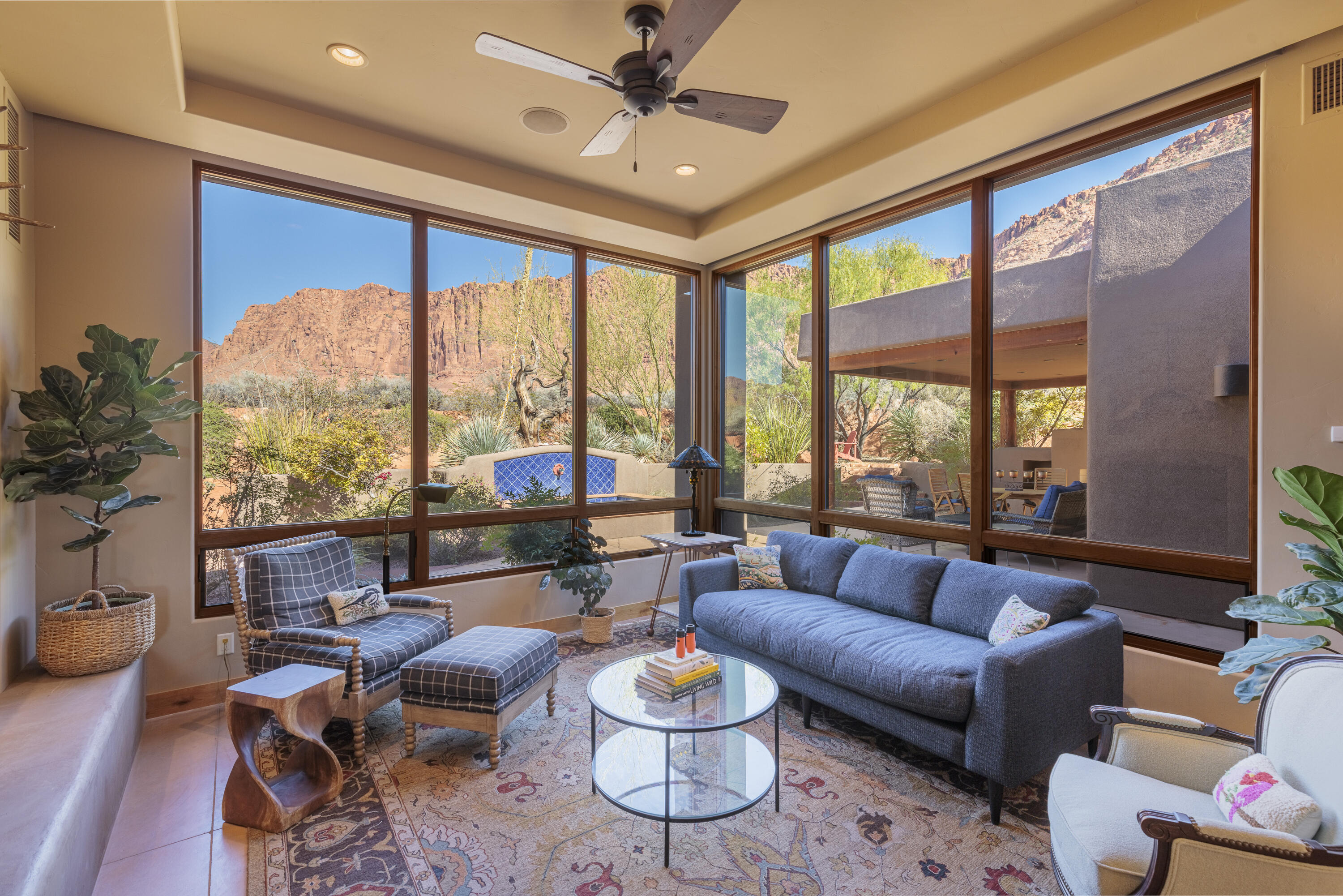 TAVIAWK - Residential