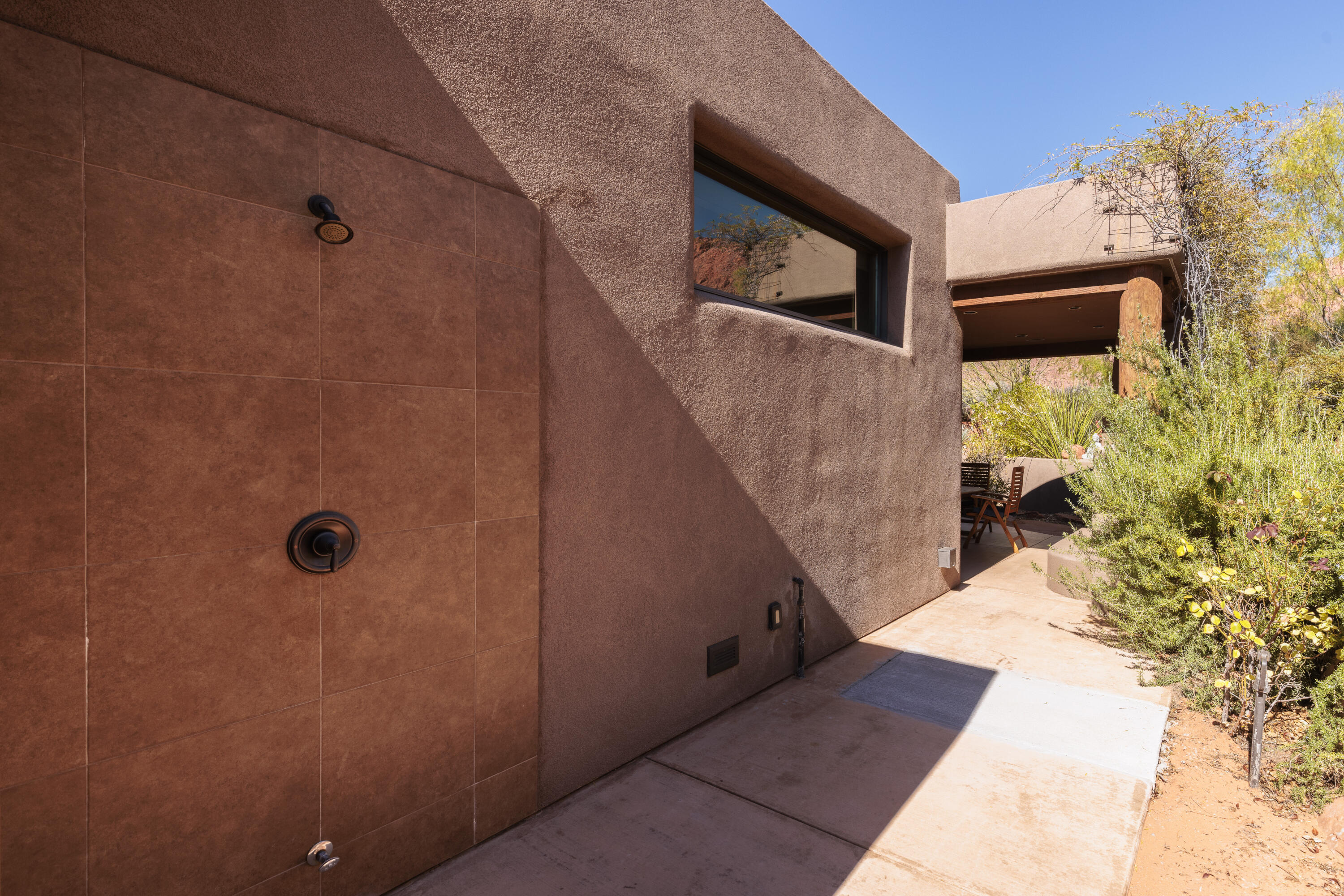 TAVIAWK - Residential