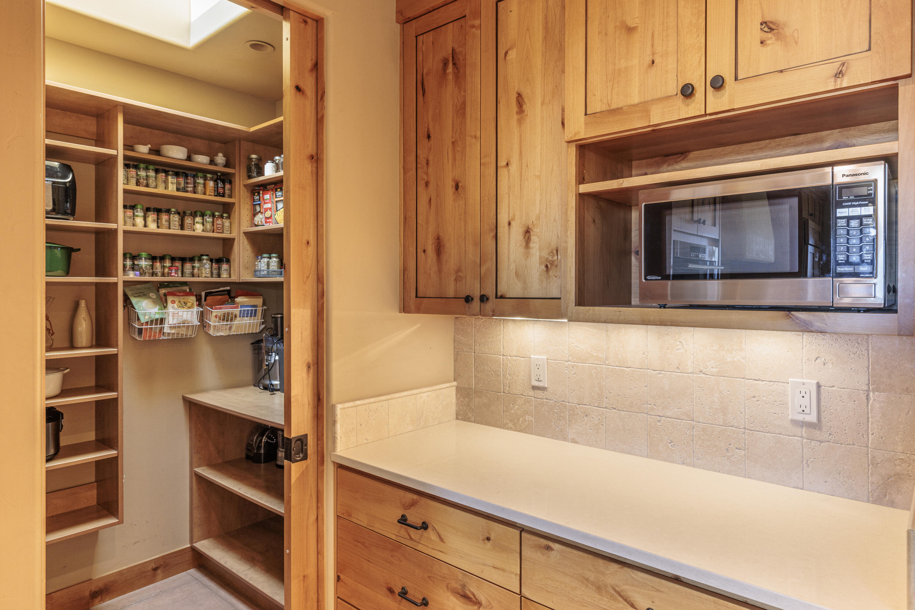 TAVIAWK - Residential