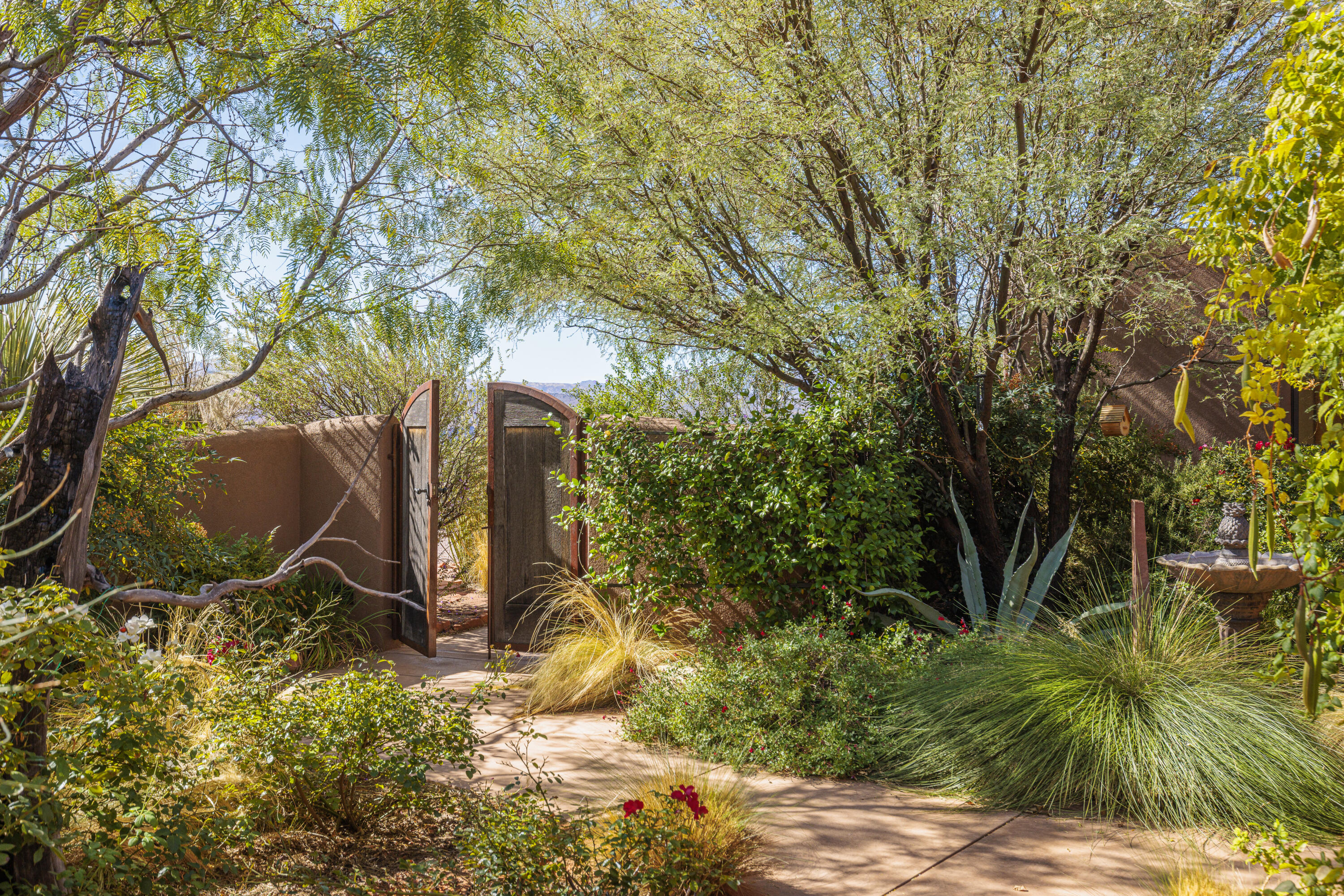 TAVIAWK - Residential