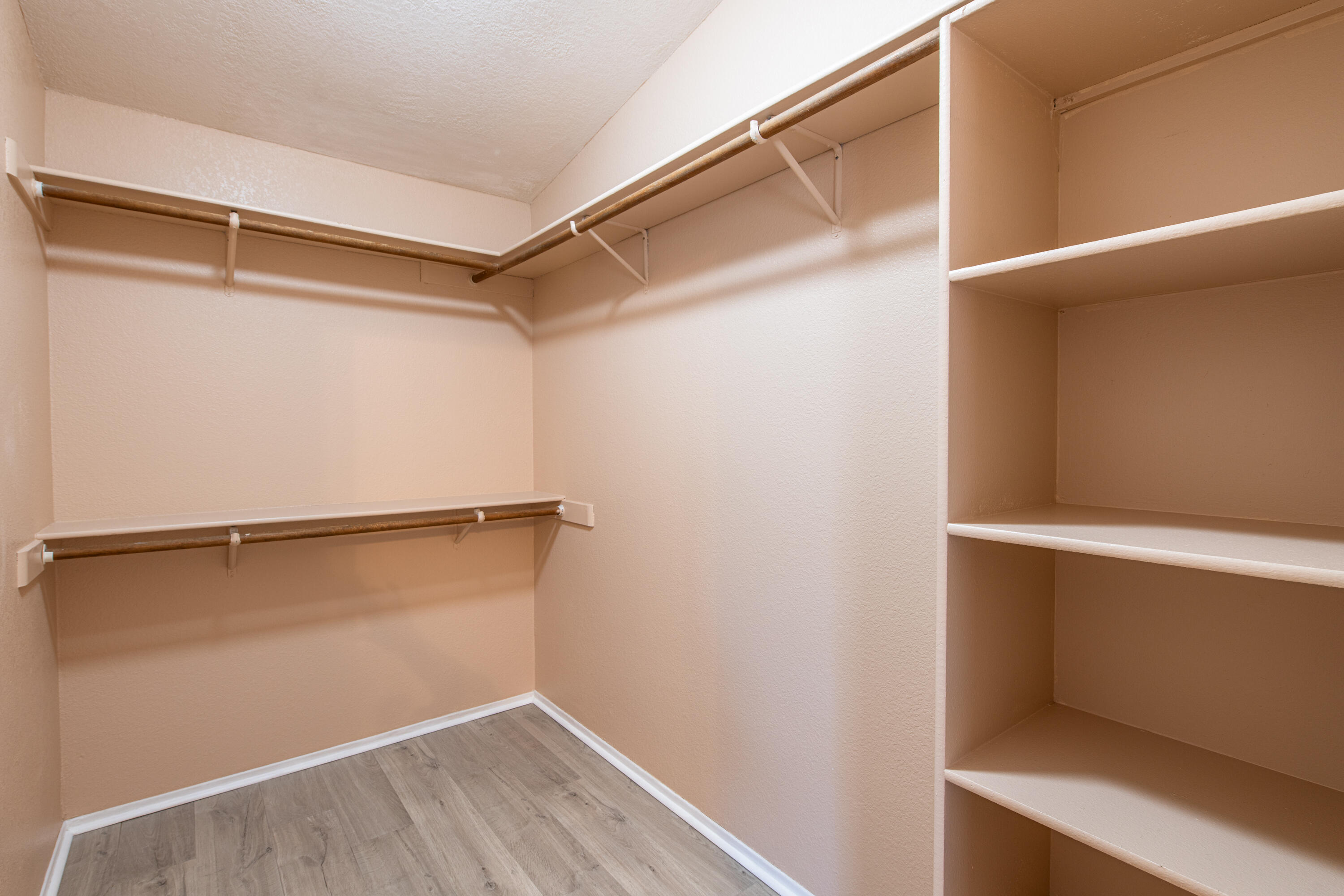 LAVA BLUFF MOBILE HOME PARK - Residential