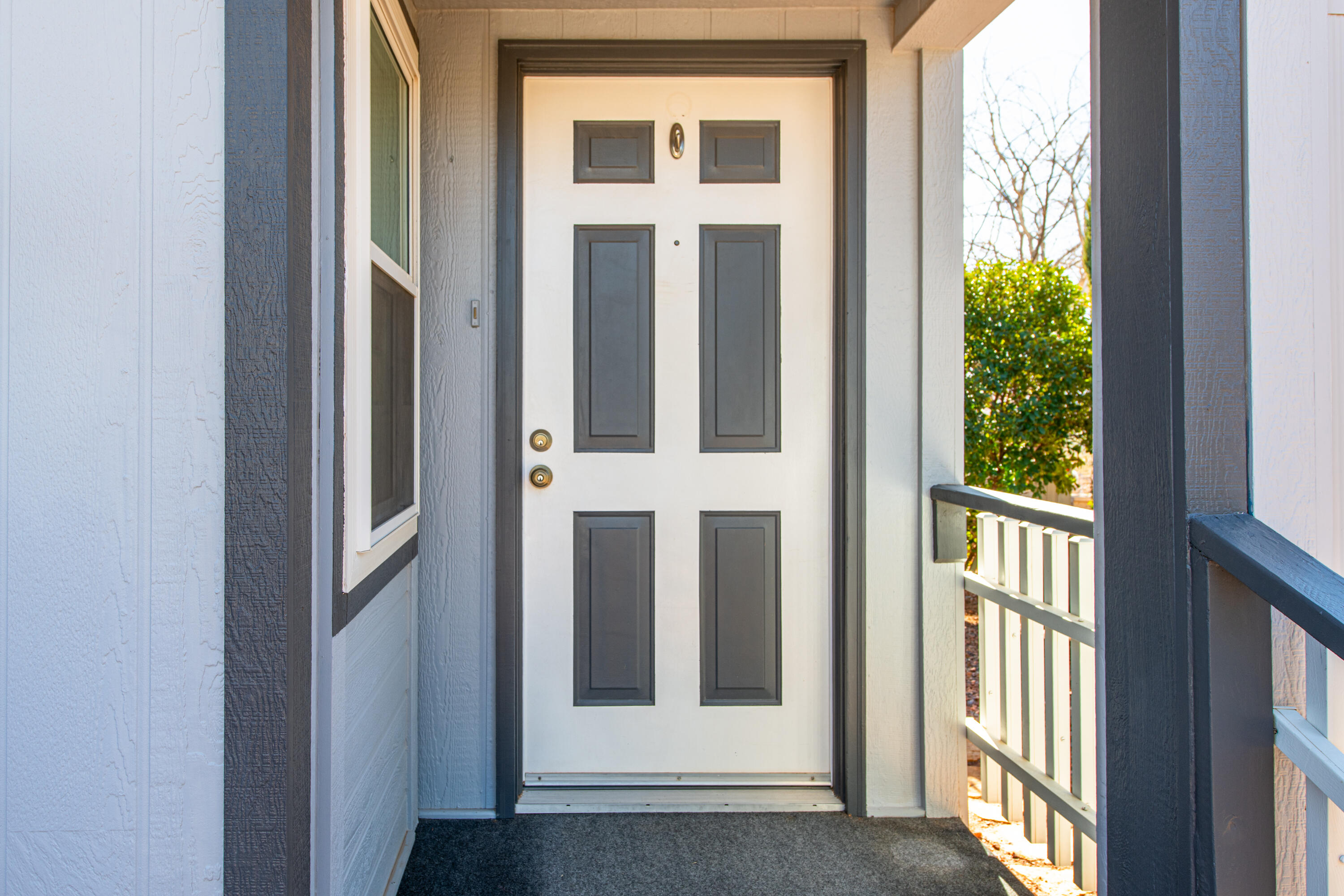 LAVA BLUFF MOBILE HOME PARK - Residential