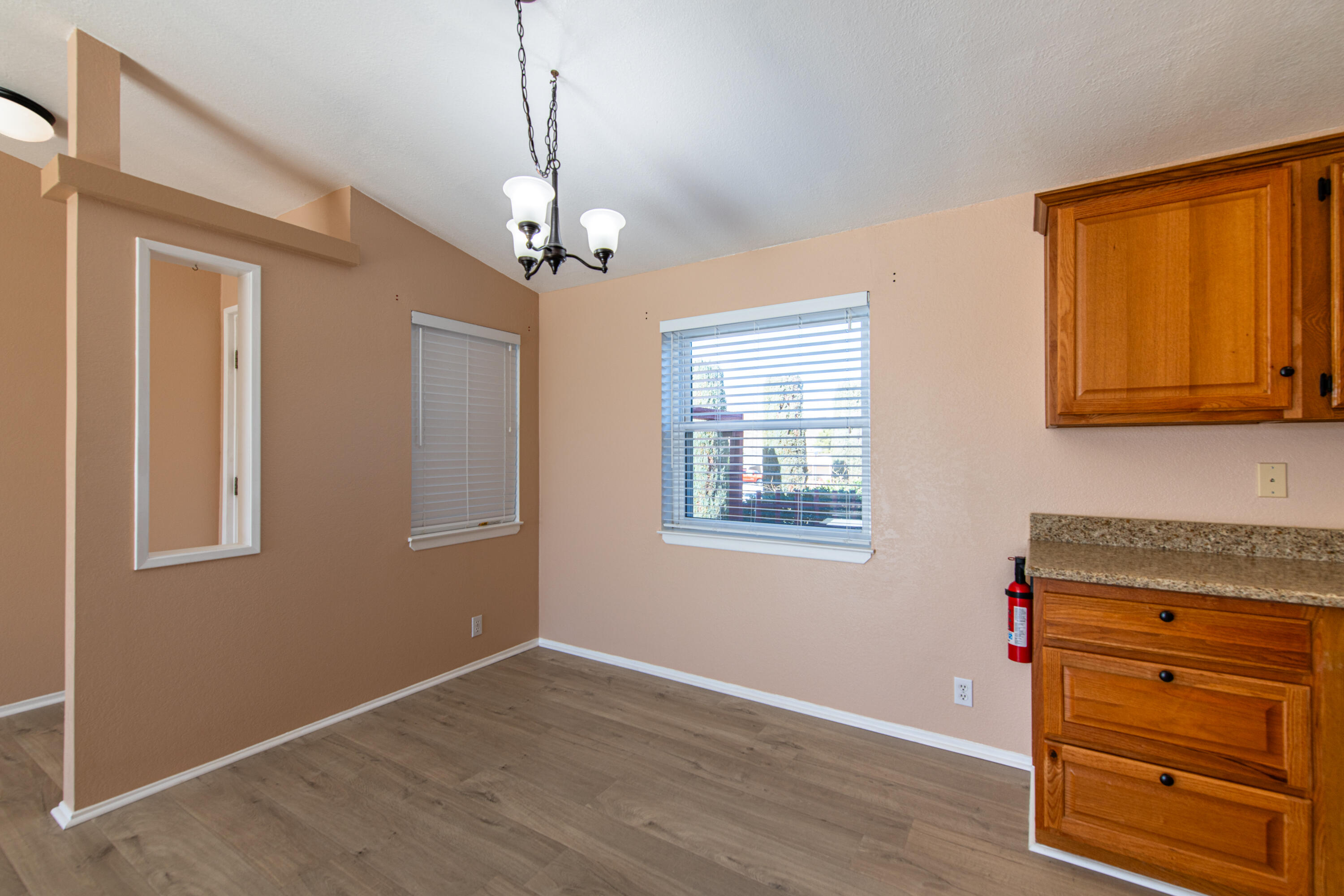 LAVA BLUFF MOBILE HOME PARK - Residential