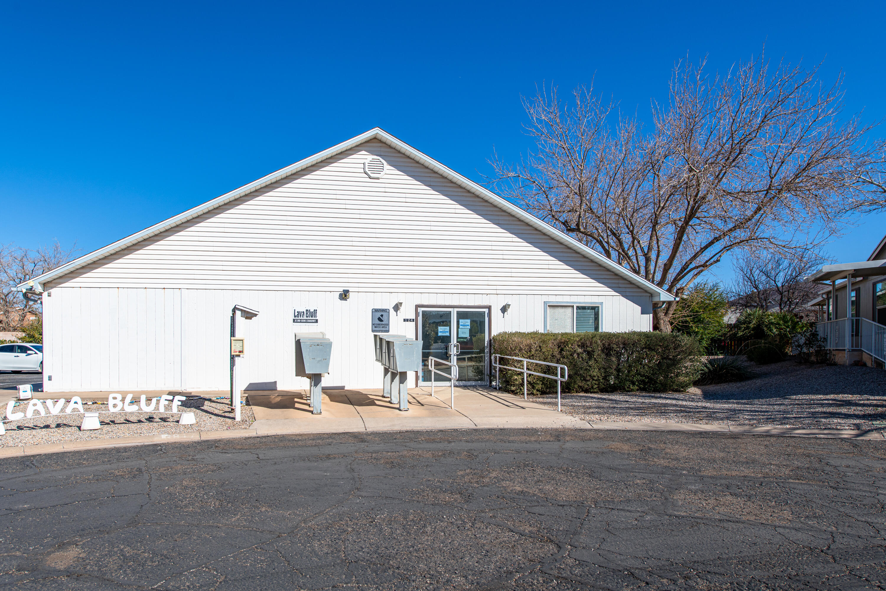 LAVA BLUFF MOBILE HOME PARK - Residential