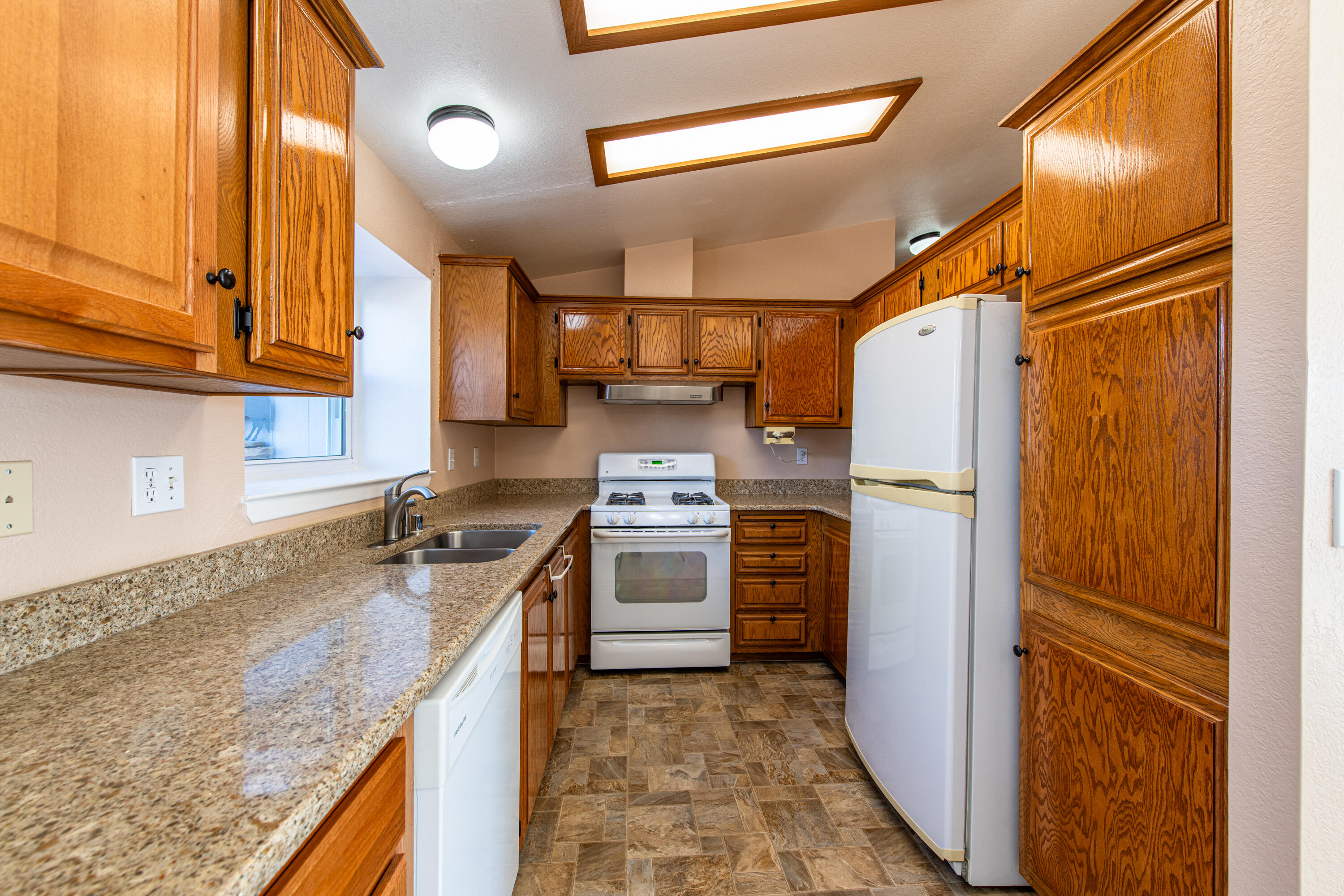 LAVA BLUFF MOBILE HOME PARK - Residential