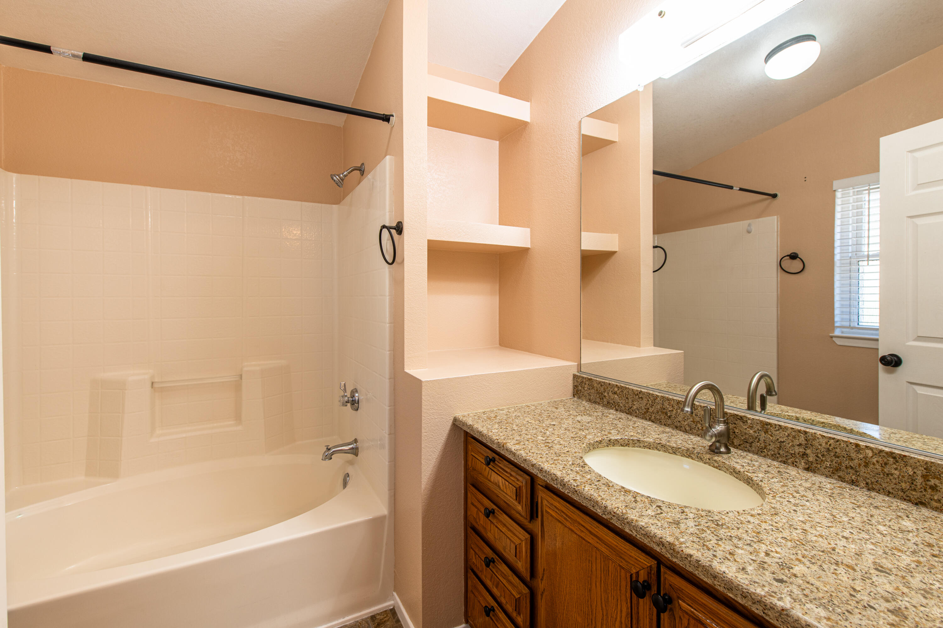 LAVA BLUFF MOBILE HOME PARK - Residential