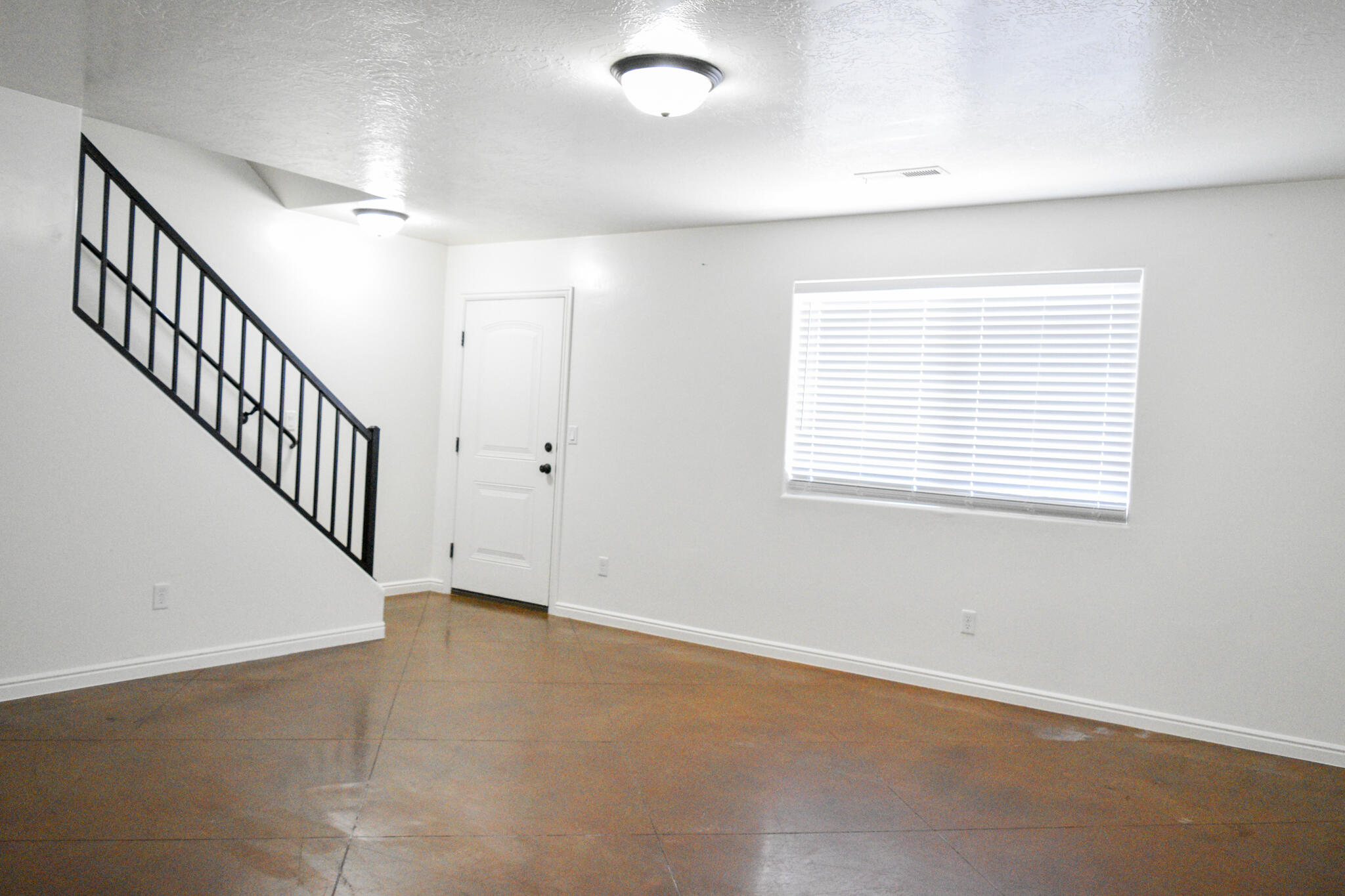 FLATS AT SOUTH POINTE - Residential