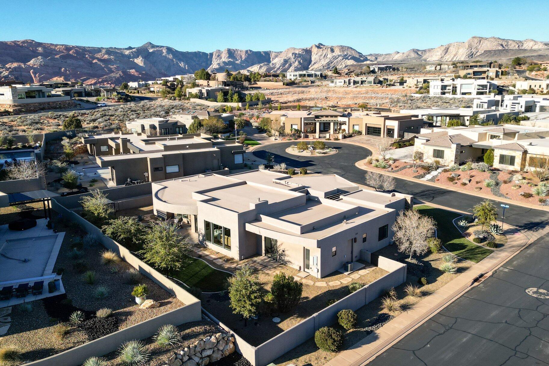 LEDGES OF ST GEORGE - Residential