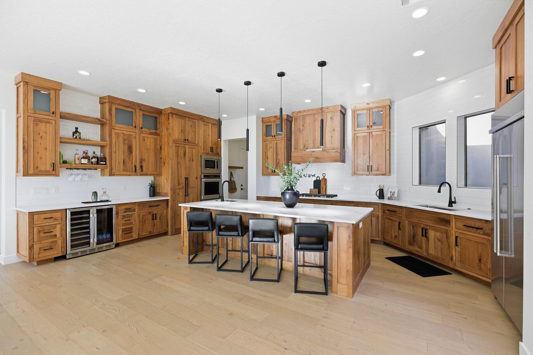 LEDGES OF ST GEORGE - Residential