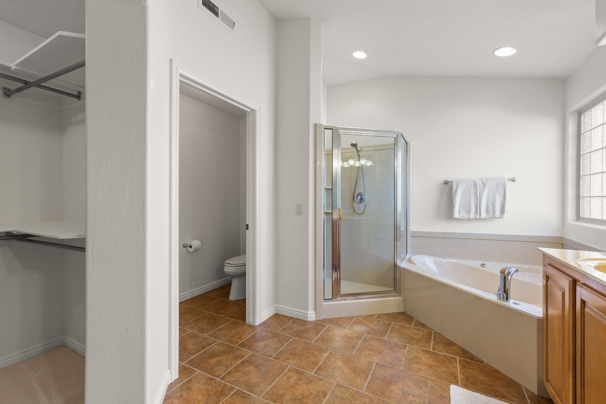 COVENTRY LANE TOWNHOMES - Residential