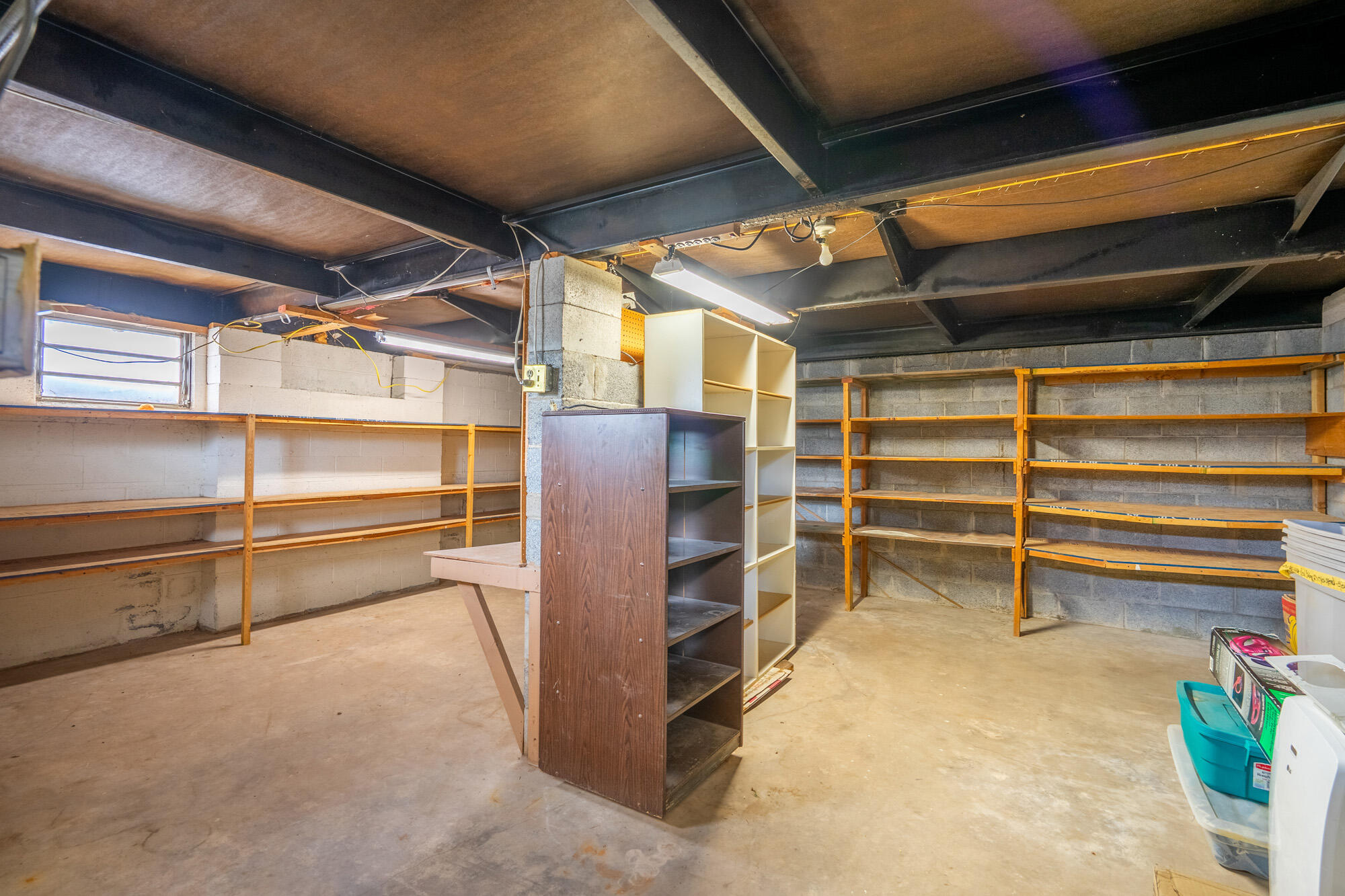 ORAL D & MINNIE E STOWELL - Residential