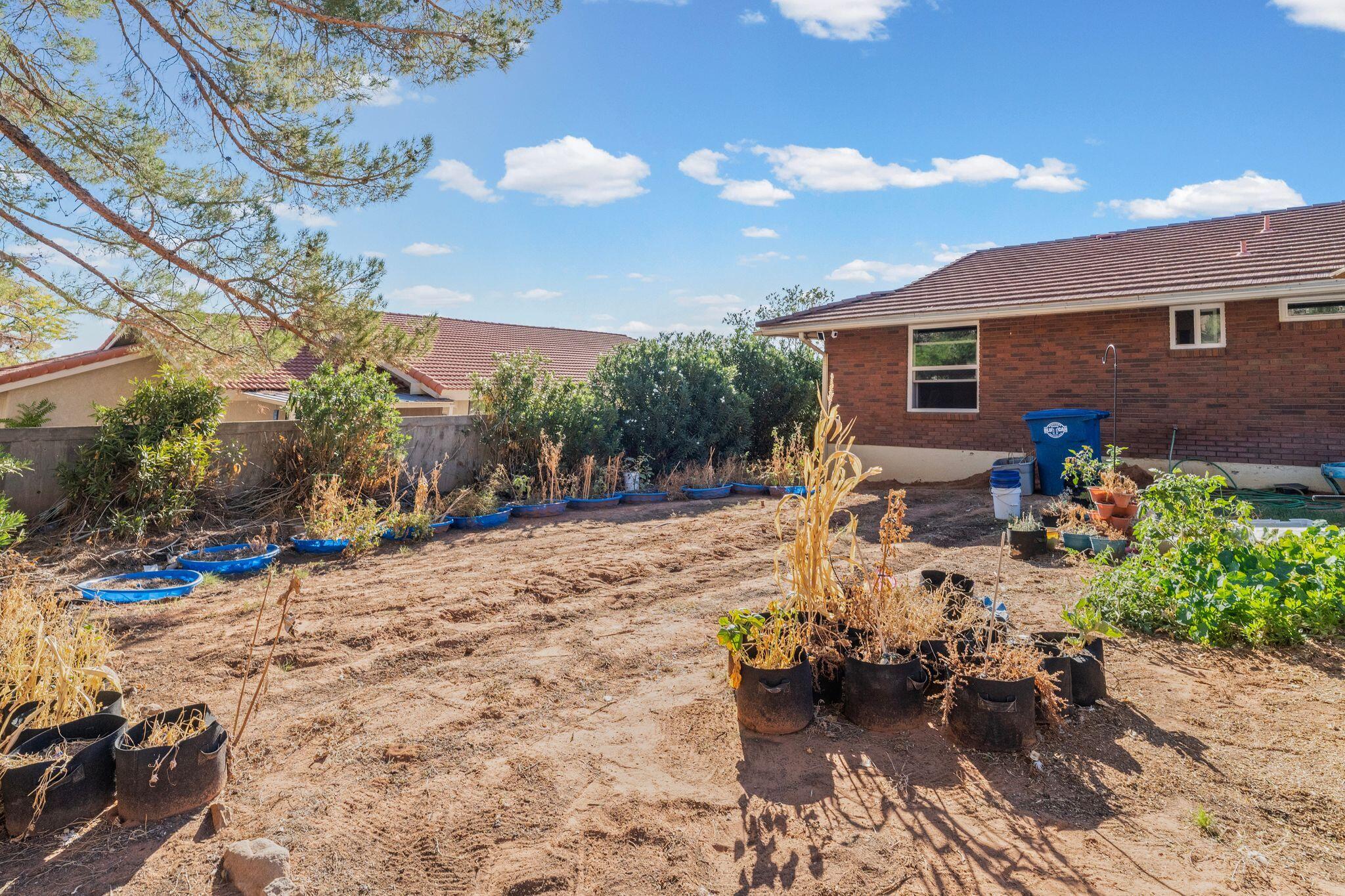 BLOOMINGTON COUNTRY CLUB - Residential