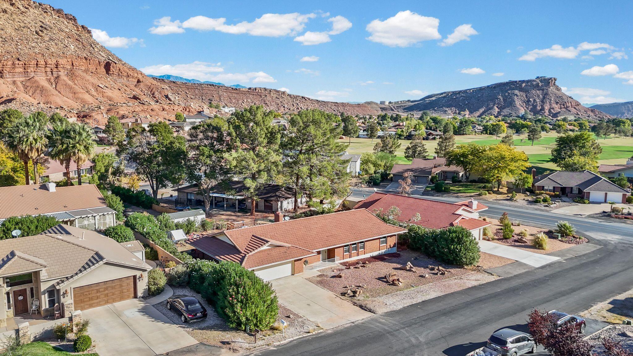 BLOOMINGTON COUNTRY CLUB - Residential