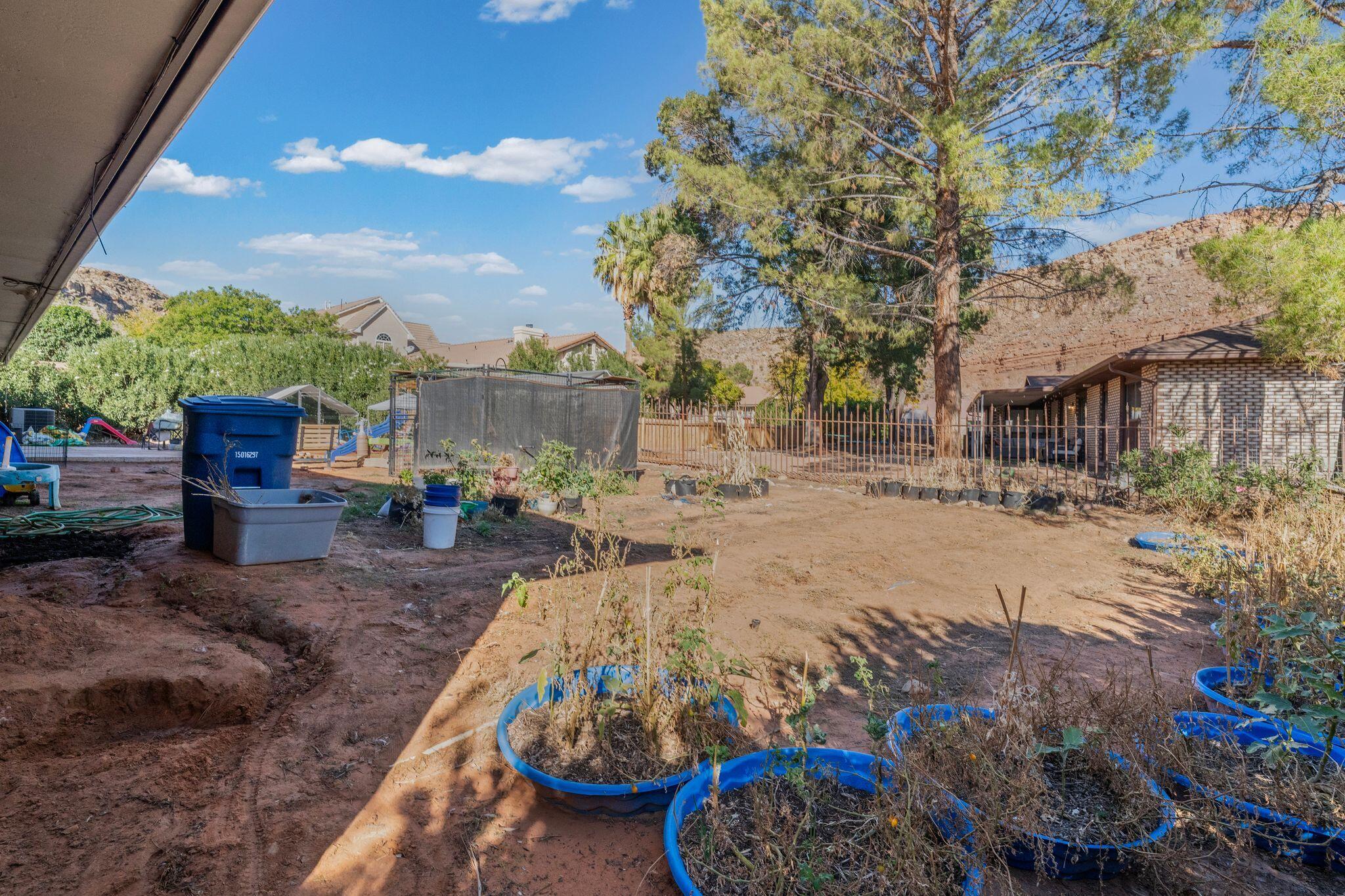 BLOOMINGTON COUNTRY CLUB - Residential