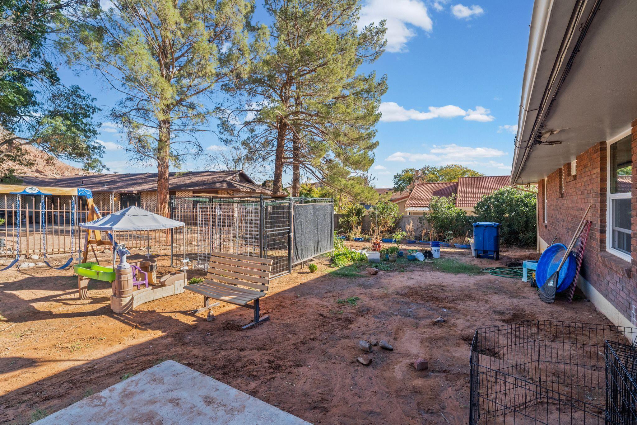 BLOOMINGTON COUNTRY CLUB - Residential