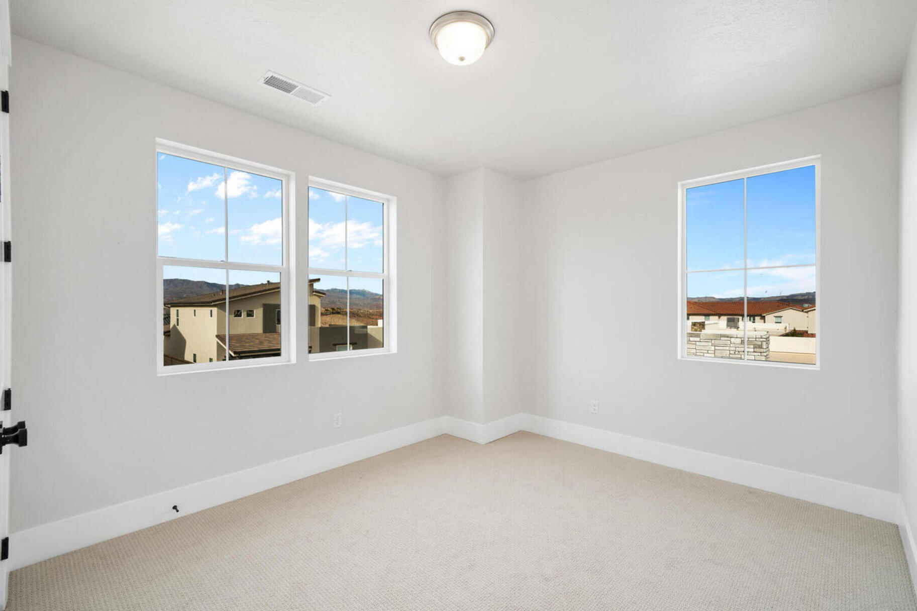 DESERT COLOR RESORT - Residential