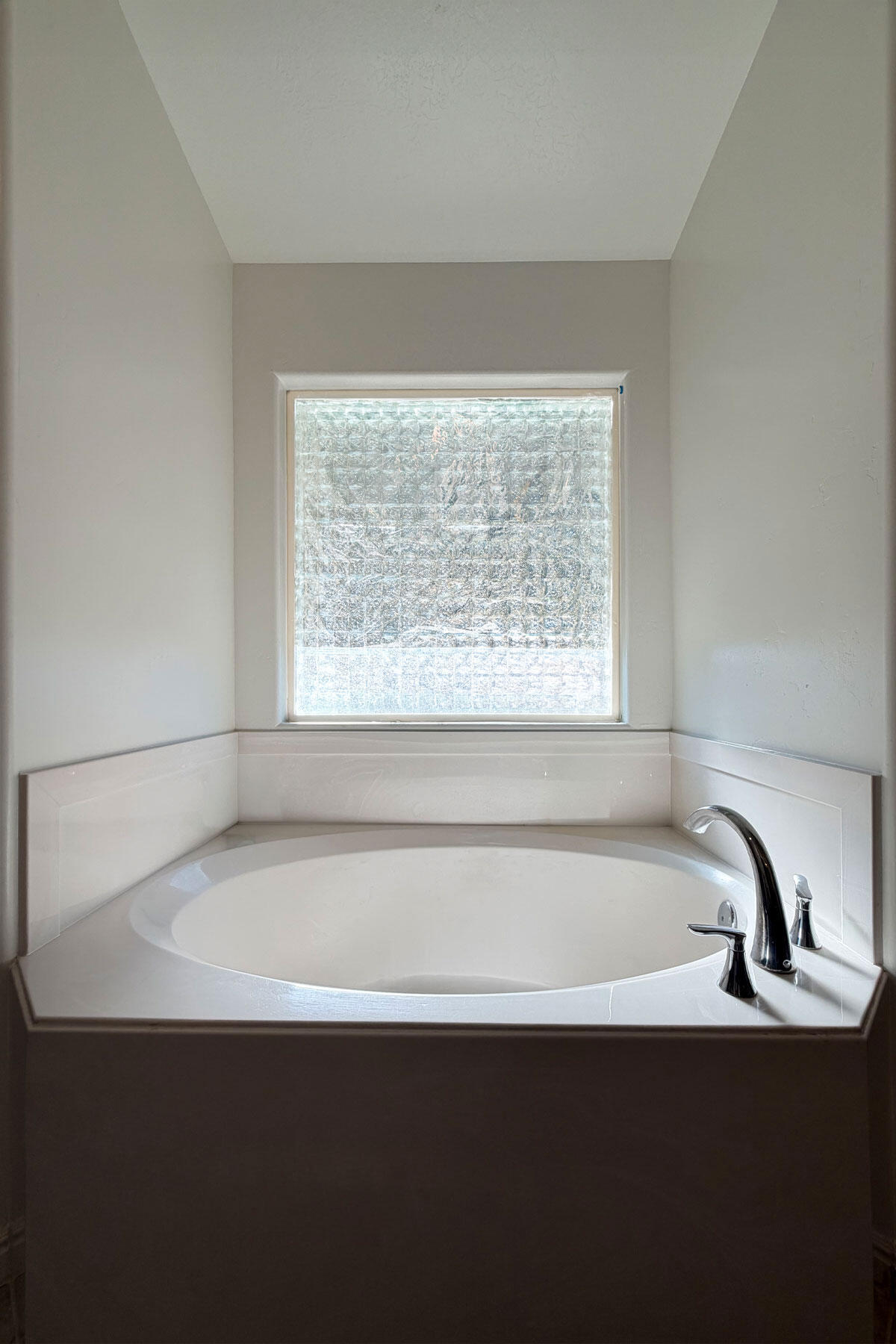 SUGAR PLUM IN THE FIELDS - Residential