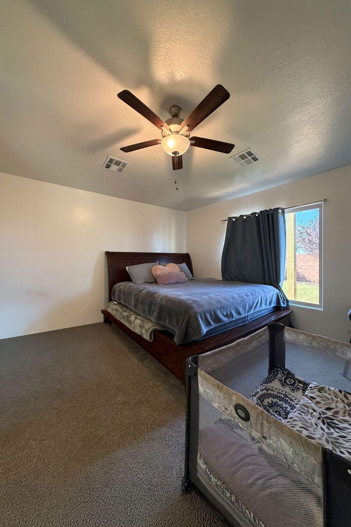 SUGAR PLUM IN THE FIELDS - Residential