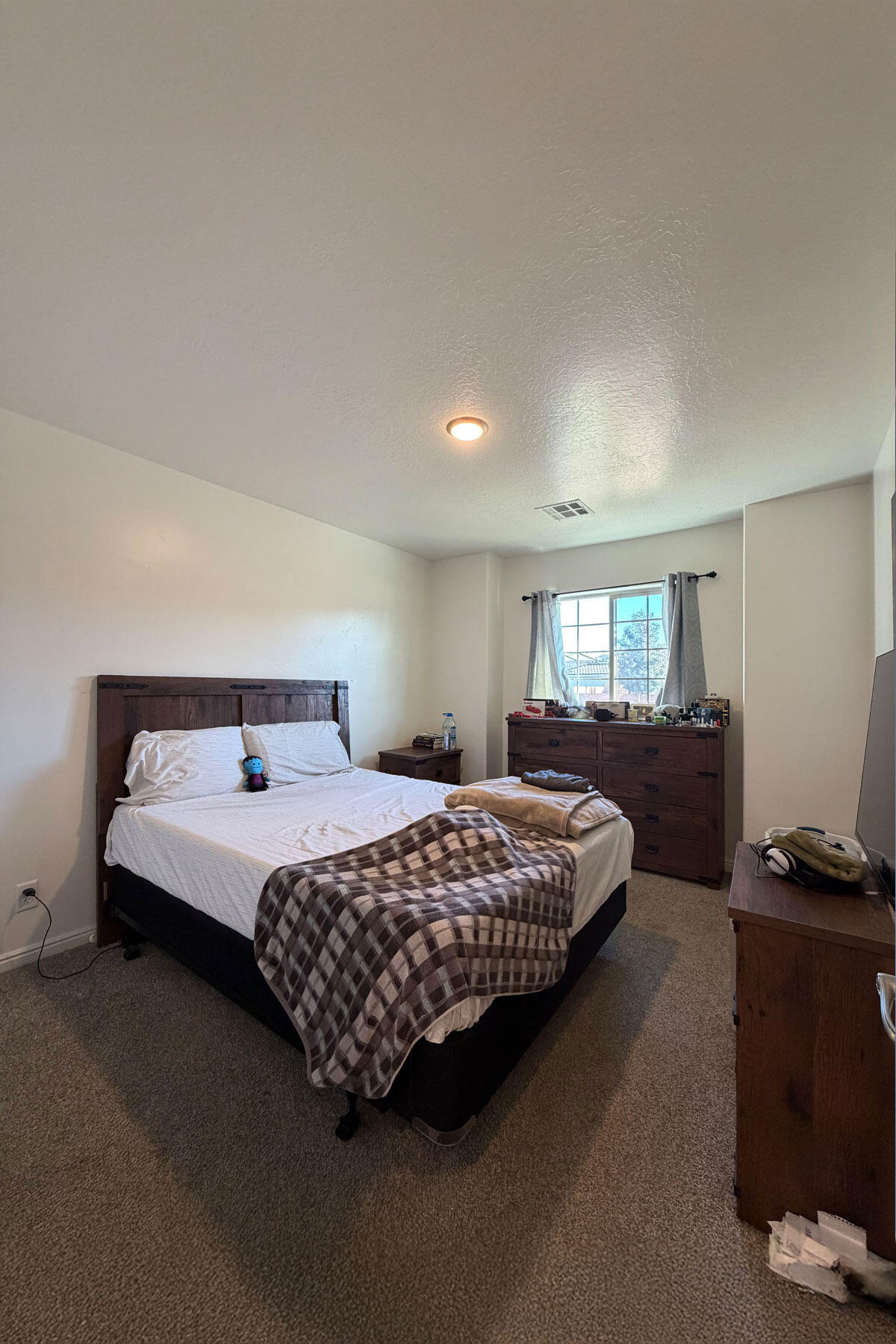 SUGAR PLUM IN THE FIELDS - Residential