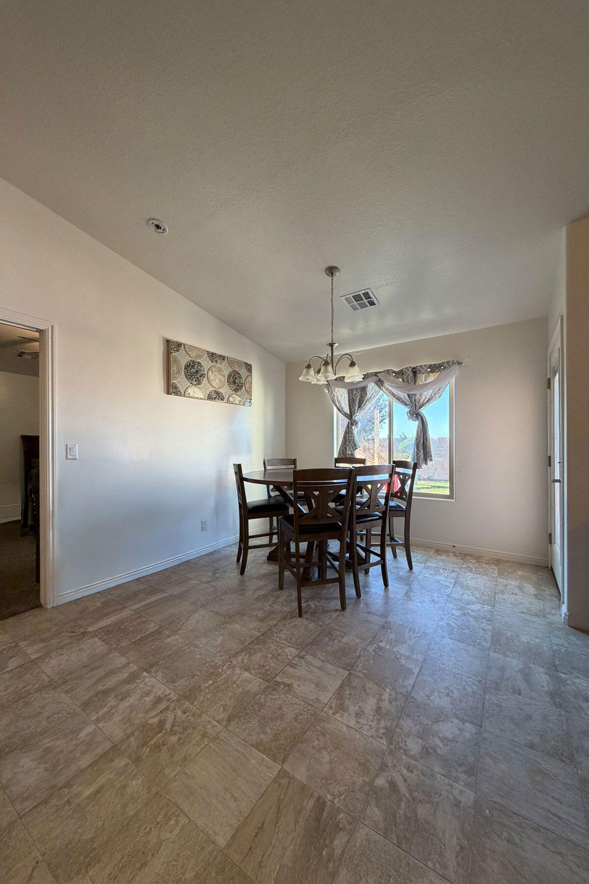 SUGAR PLUM IN THE FIELDS - Residential