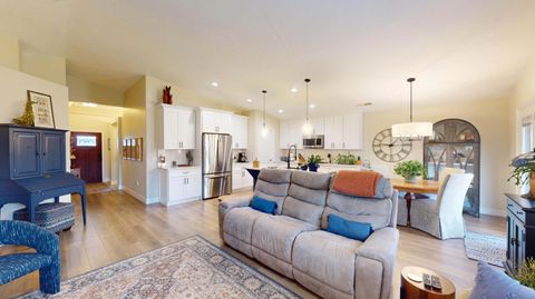 Tiny photo for 4005 S Carisa DR, Saint George, UT 84790 (MLS # 25-266183)