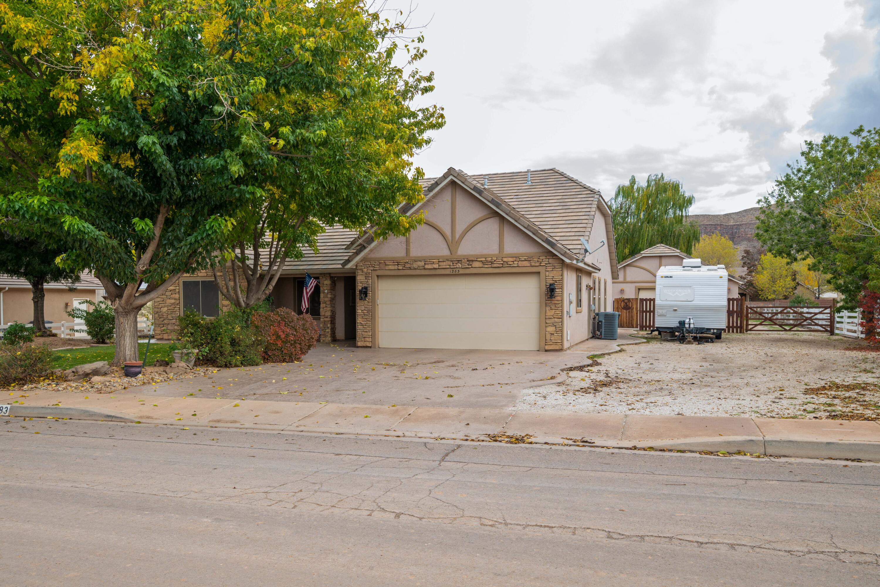 HURRICANE TOWNSITE - Residential