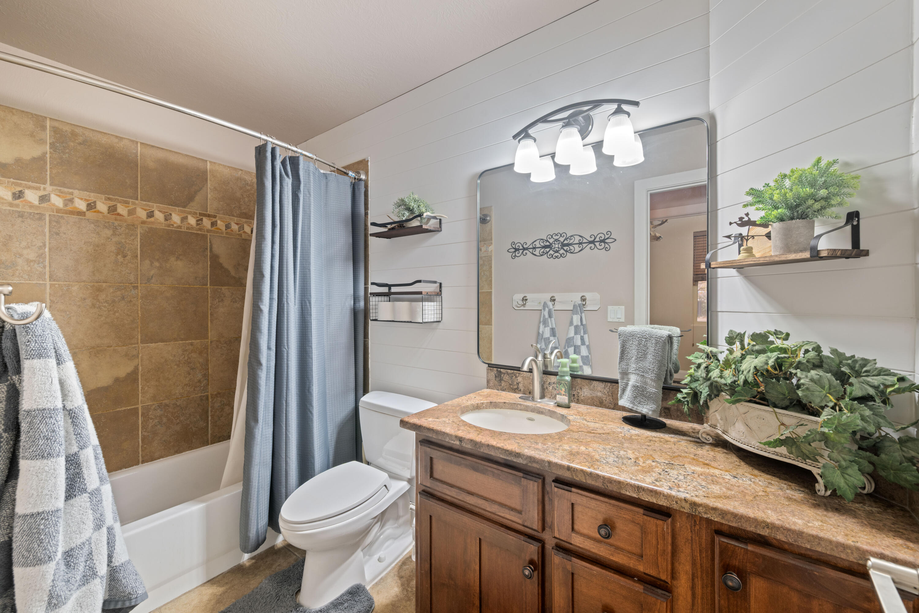 HURRICANE TOWNSITE - Residential