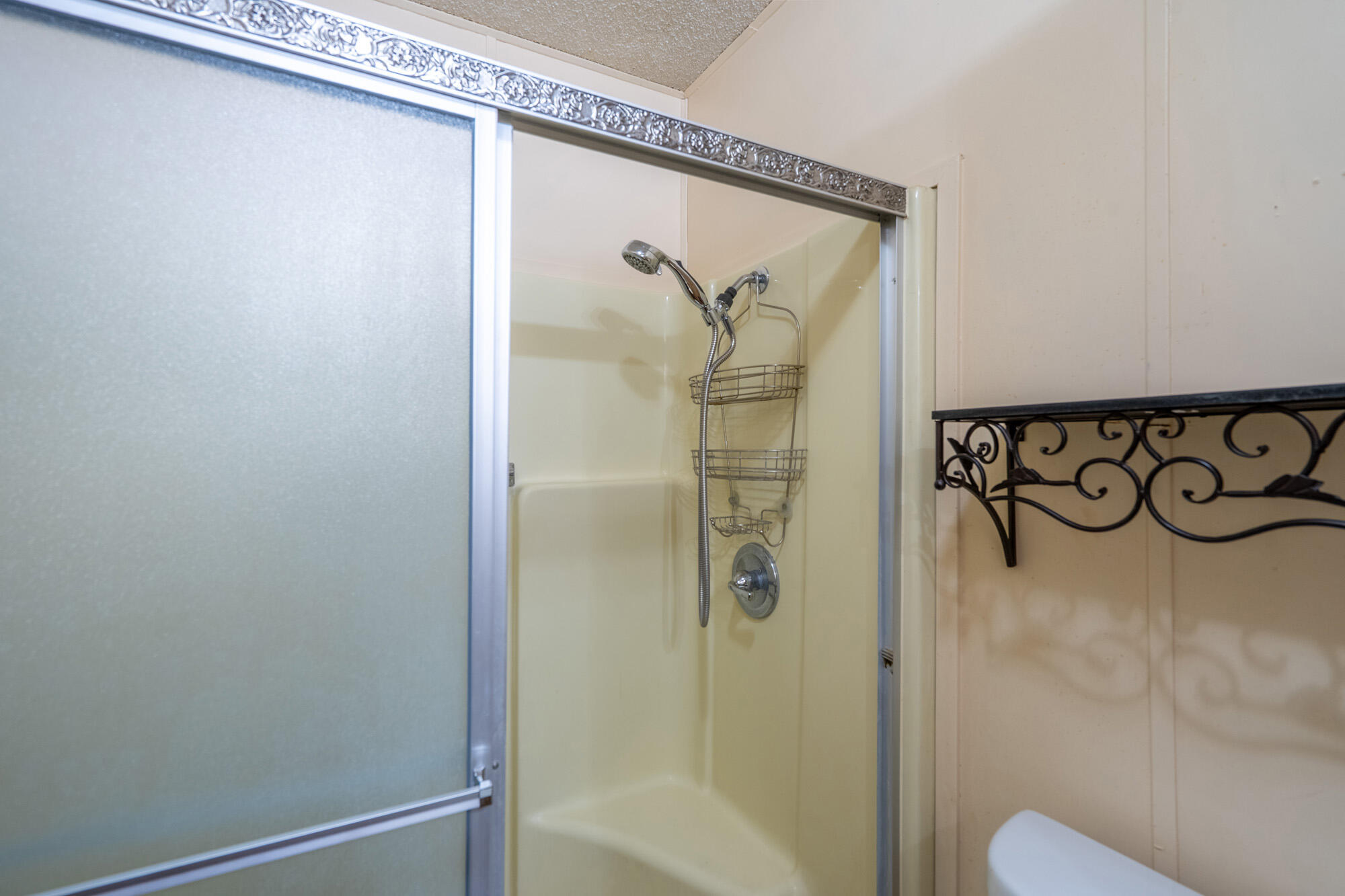 RAINBOW RIDGE MOBILE HOME PARK - Residential