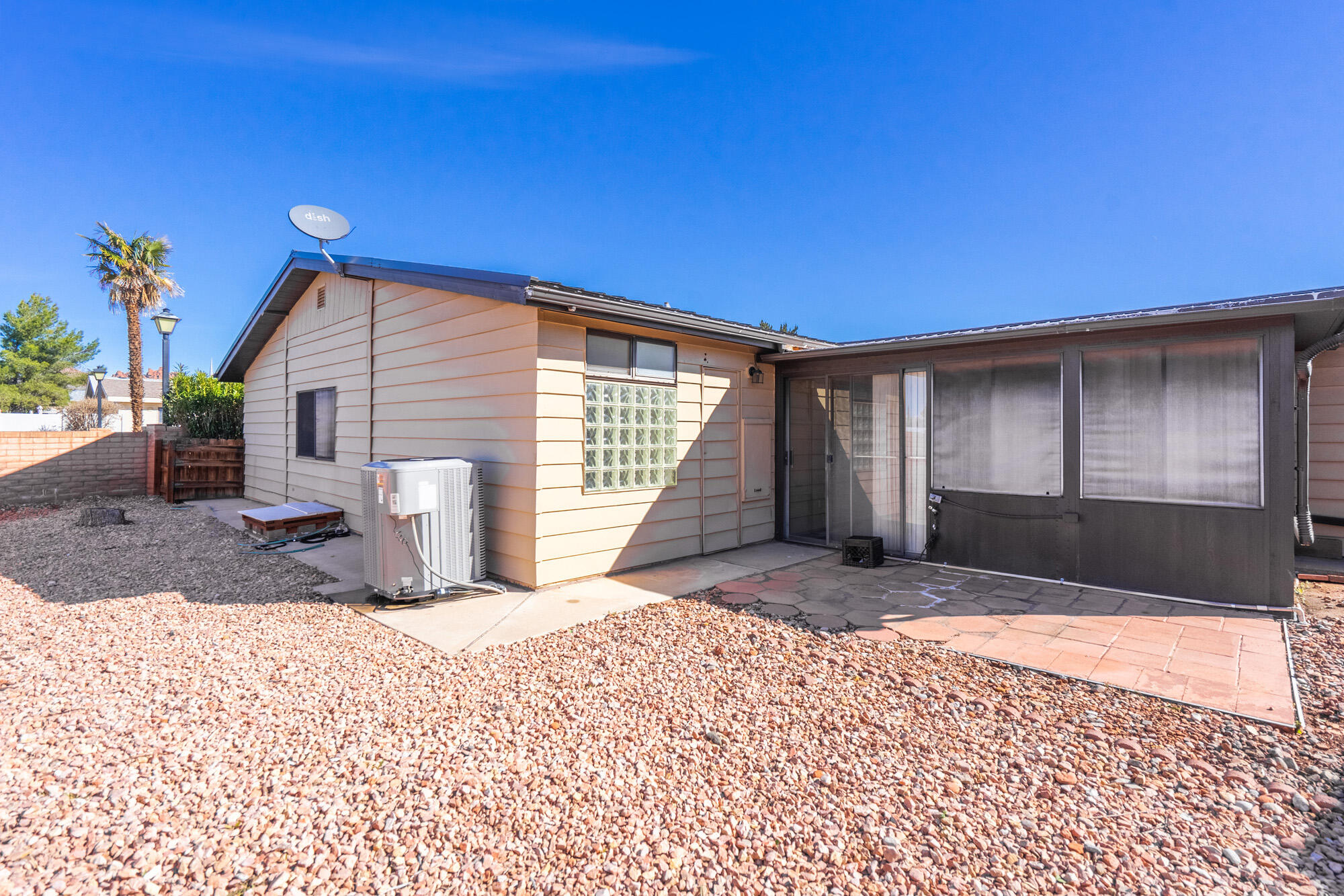 RAINBOW RIDGE MOBILE HOME PARK - Residential