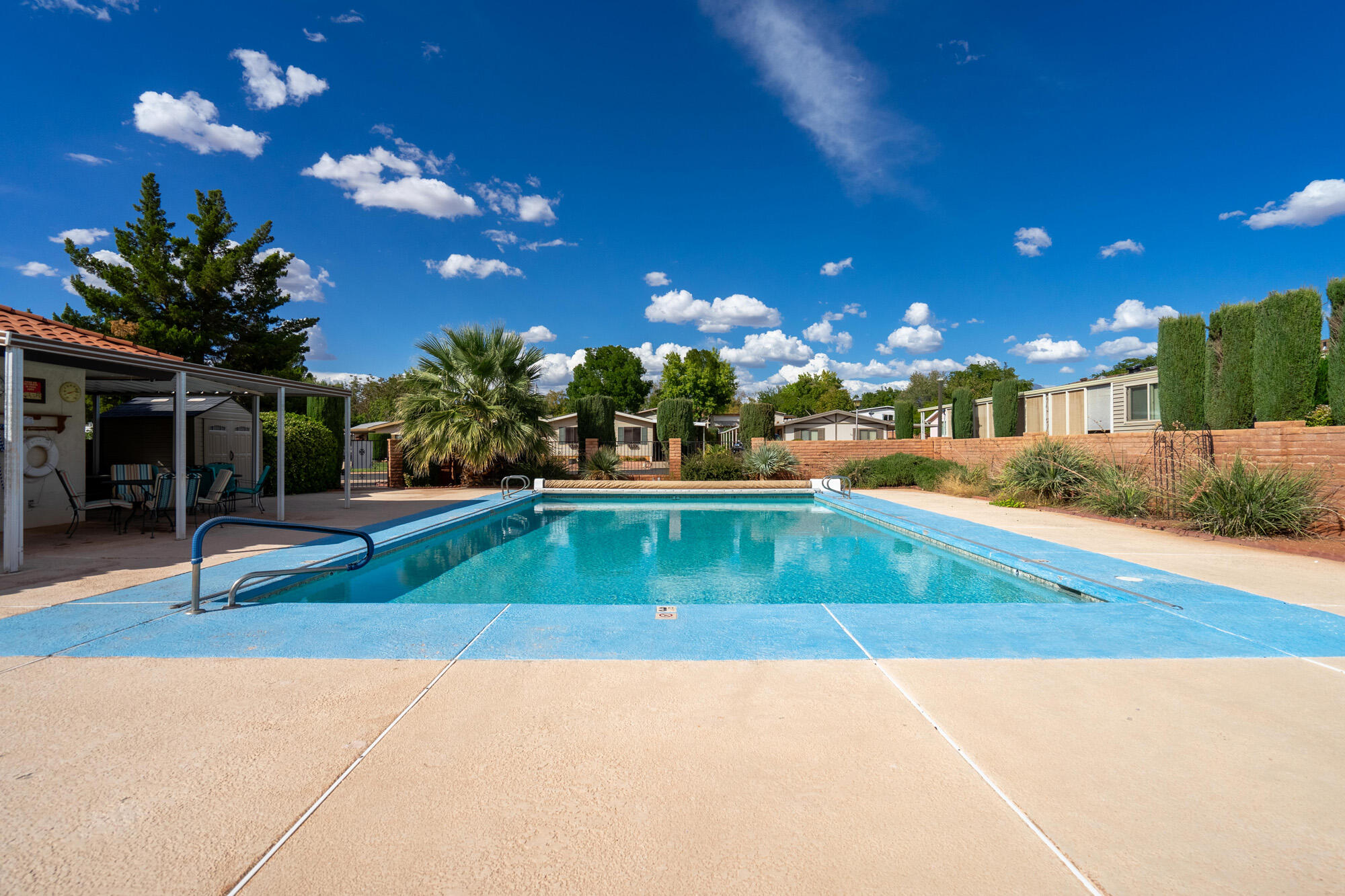 RAINBOW RIDGE MOBILE HOME PARK - Residential