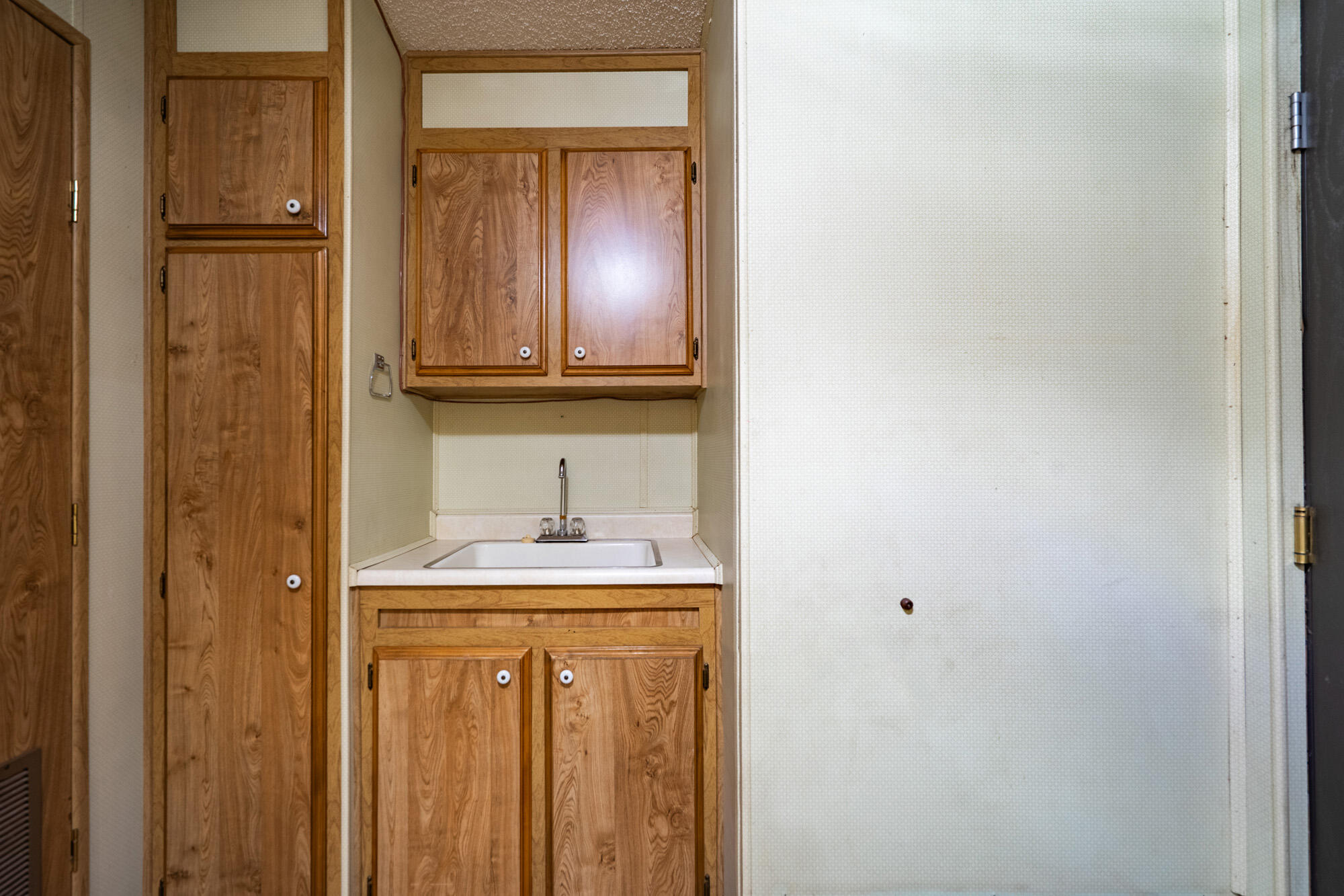 RAINBOW RIDGE MOBILE HOME PARK - Residential