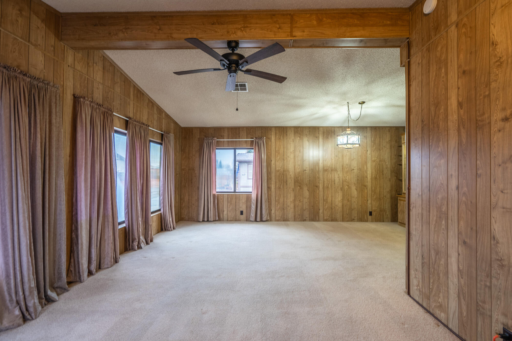 RAINBOW RIDGE MOBILE HOME PARK - Residential