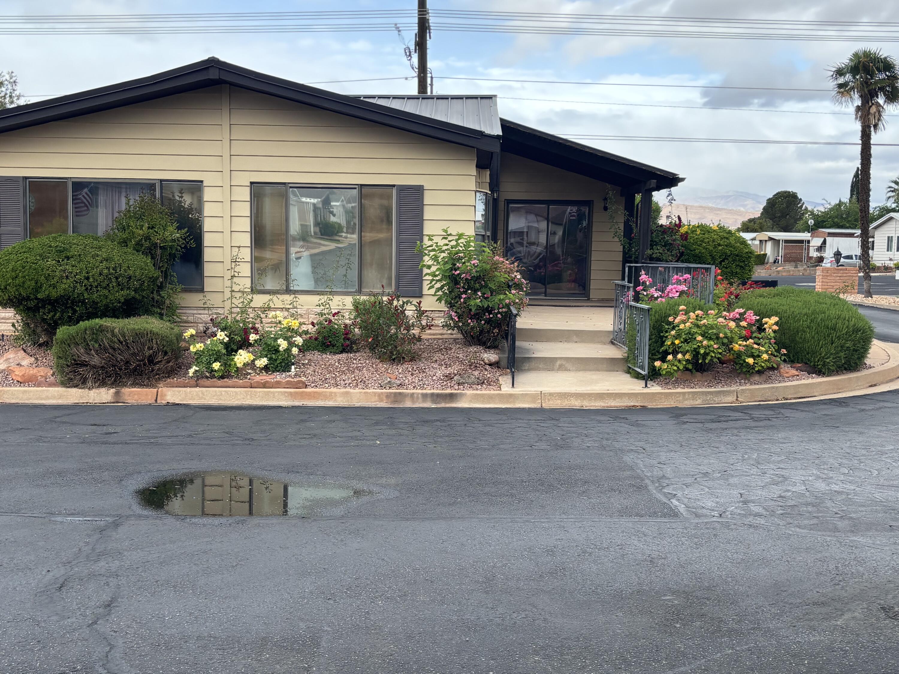 RAINBOW RIDGE MOBILE HOME PARK - Residential