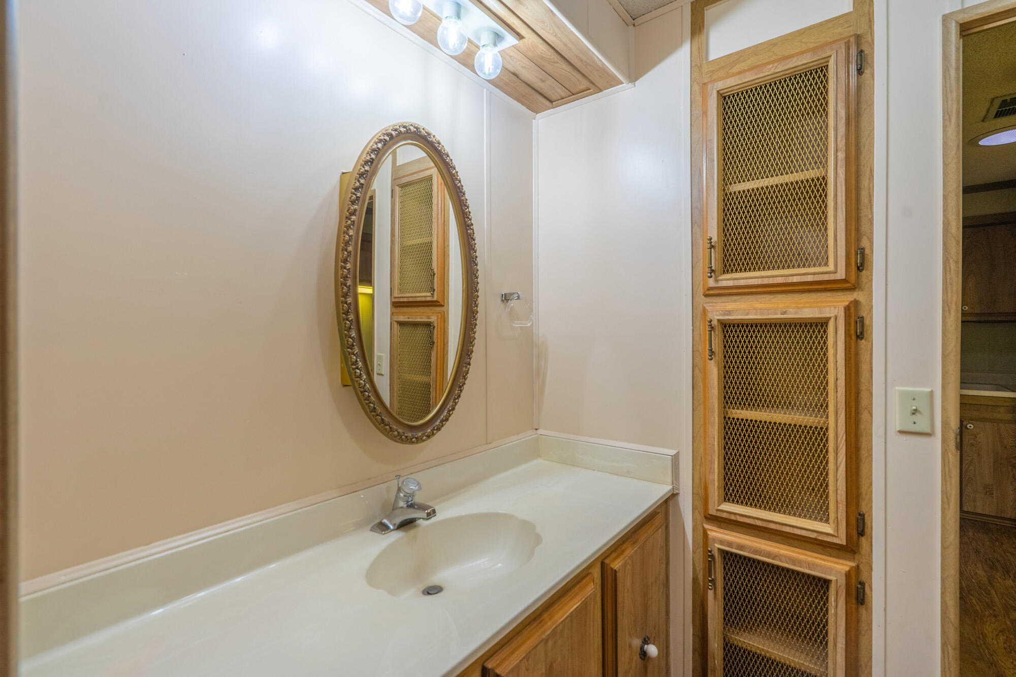 RAINBOW RIDGE MOBILE HOME PARK - Residential